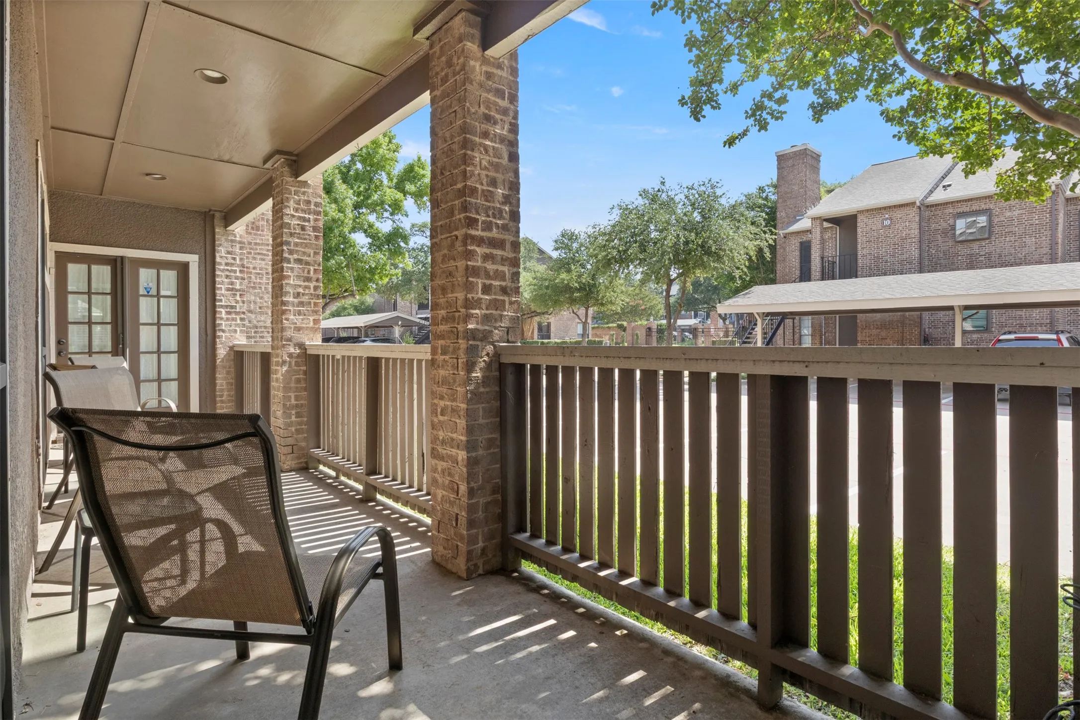 Condominium For Sale in Collin County , 5859 Frankford Road 1101, Dallas, Texas 75252, 2 Bedroom, 2 Bathroom, Garage spaces, 1,124 Sqft, built in 1985, mls#21296422, Real Estate Agent in Dallas, Homes For Sale in Collin county, Homes For Sale in Dallas, Realtor in Dallas Texas, Real Estate Brokerage Independent Realty Texas, Luminita Cordes Realtor