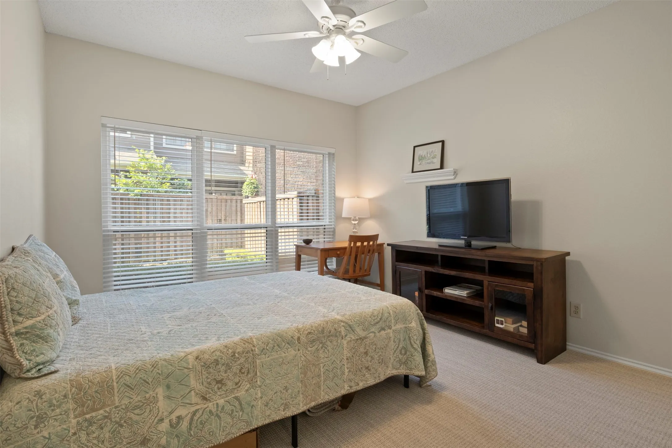 Condominium For Sale in Collin County , 5859 Frankford Road 1101, Dallas, Texas 75252, 2 Bedroom, 2 Bathroom, Garage spaces, 1,124 Sqft, built in 1985, mls#21296422, Real Estate Agent in Dallas, Homes For Sale in Collin county, Homes For Sale in Dallas, Realtor in Dallas Texas, Real Estate Brokerage Independent Realty Texas, Luminita Cordes Realtor