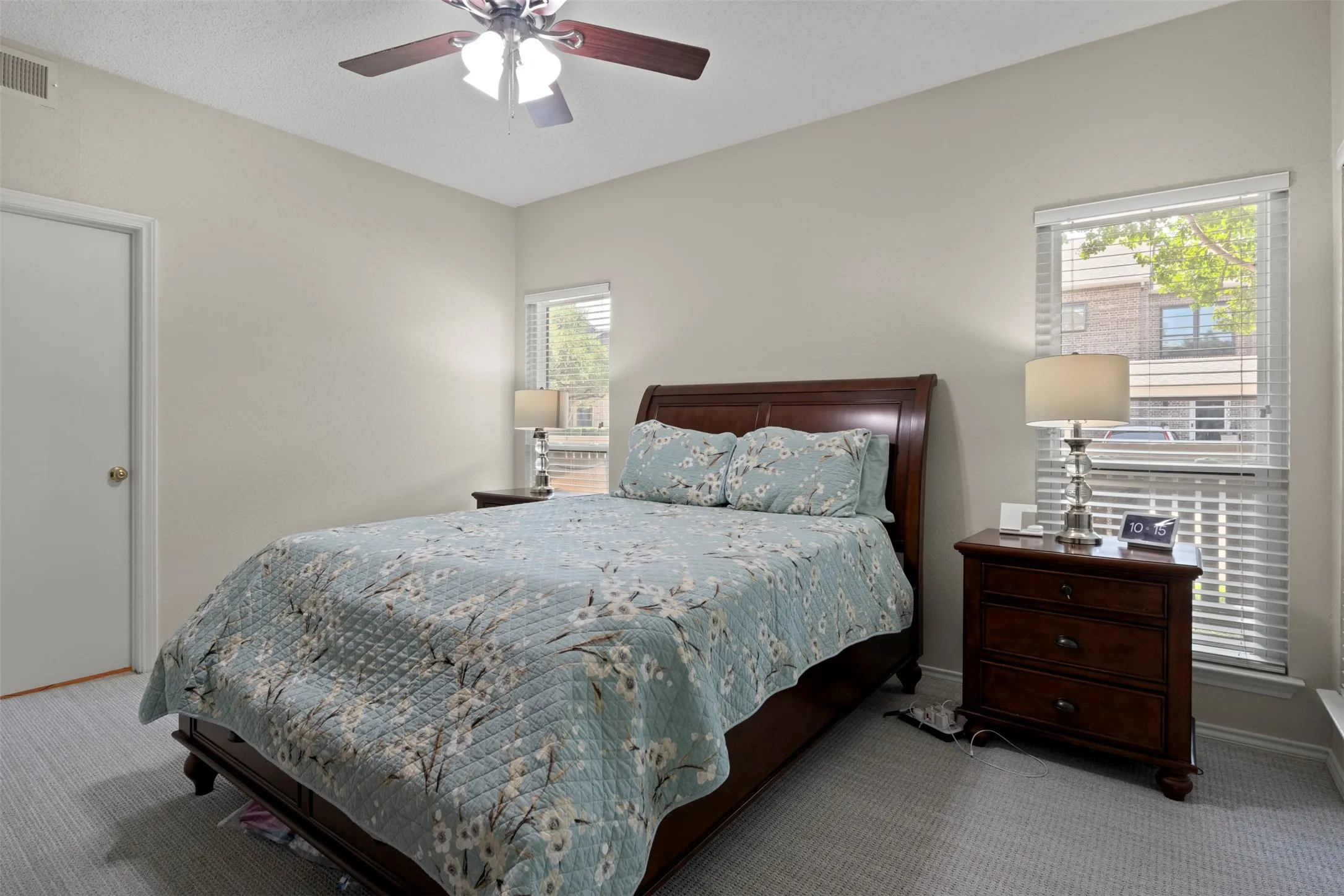 Condominium For Sale in Collin County , 5859 Frankford Road 1101, Dallas, Texas 75252, 2 Bedroom, 2 Bathroom, Garage spaces, 1,124 Sqft, built in 1985, mls#21296422, Real Estate Agent in Dallas, Homes For Sale in Collin county, Homes For Sale in Dallas, Realtor in Dallas Texas, Real Estate Brokerage Independent Realty Texas, Luminita Cordes Realtor