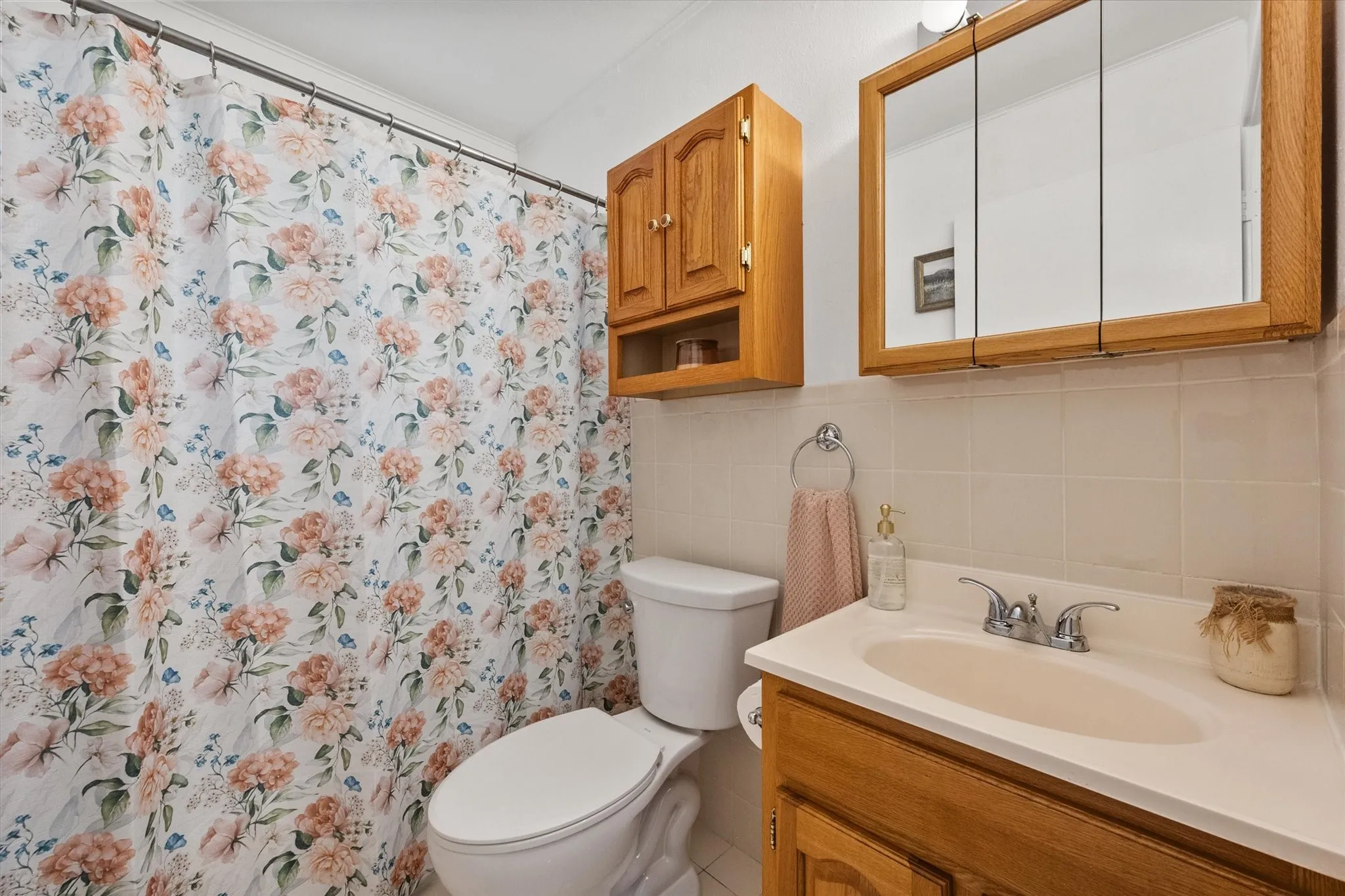 Single Family Residence For Sale in Navarro County , 2909 W Collin Street, Corsicana, Texas 75110, 3 Bedroom, 1 Bathroom, Garage spaces, 1,068 Sqft, built in 1956, mls#21314387, Real Estate Agent in Corsicana, Homes For Sale in Navarro county, Homes For Sale in Corsicana, Realtor in Corsicana Texas, Real Estate Brokerage Independent Realty Texas, Luminita Cordes Realtor