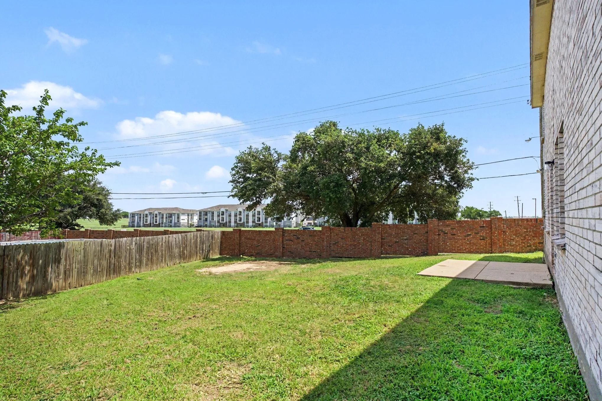 Single Family Residence For Sale in Dallas County , 14847 Canyonridge Drive, Balch Springs, Texas 75180, 4 Bedroom, 3 Bathroom, 2 Garage spaces, 2,609 Sqft, built in 2003, mls#21304350, Real Estate Agent in Balch Springs, Homes For Sale in Dallas county, Homes For Sale in Balch Springs, Realtor in Balch Springs Texas, Real Estate Brokerage Independent Realty Texas, Luminita Cordes Realtor