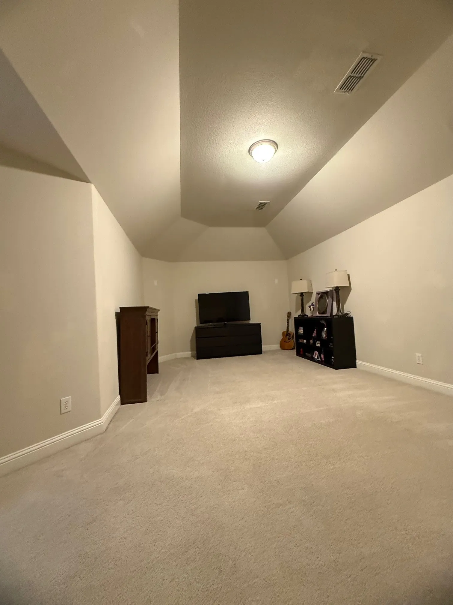 Single Family Residence For Sale in Dallas County , 1857 Mcclary Street, Garland, Texas 75040, 4 Bedroom, 4 Bathroom, 2 Garage spaces, 3,507 Sqft, built in 2013, mls#21314532, Real Estate Agent in Garland, Homes For Sale in Dallas county, Homes For Sale in Garland, Realtor in Garland Texas, Real Estate Brokerage Independent Realty Texas, Luminita Cordes Realtor