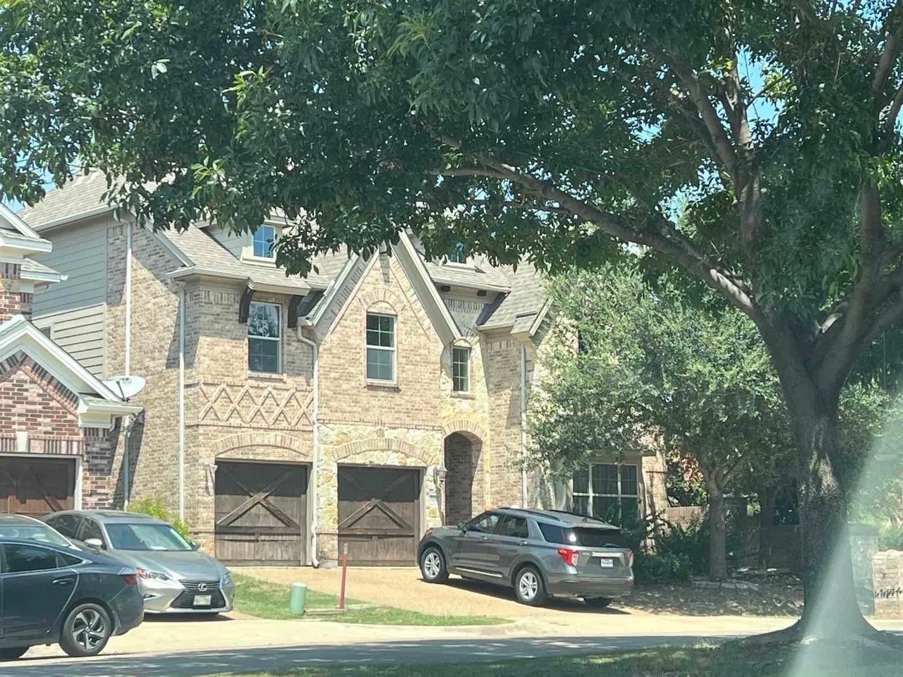 Single Family Residence For Sale in Dallas County , 1857 Mcclary Street, Garland, Texas 75040, 4 Bedroom, 4 Bathroom, 2 Garage spaces, 3,507 Sqft, built in 2013, mls#21314532, Real Estate Agent in Garland, Homes For Sale in Dallas county, Homes For Sale in Garland, Realtor in Garland Texas, Real Estate Brokerage Independent Realty Texas, Luminita Cordes Realtor