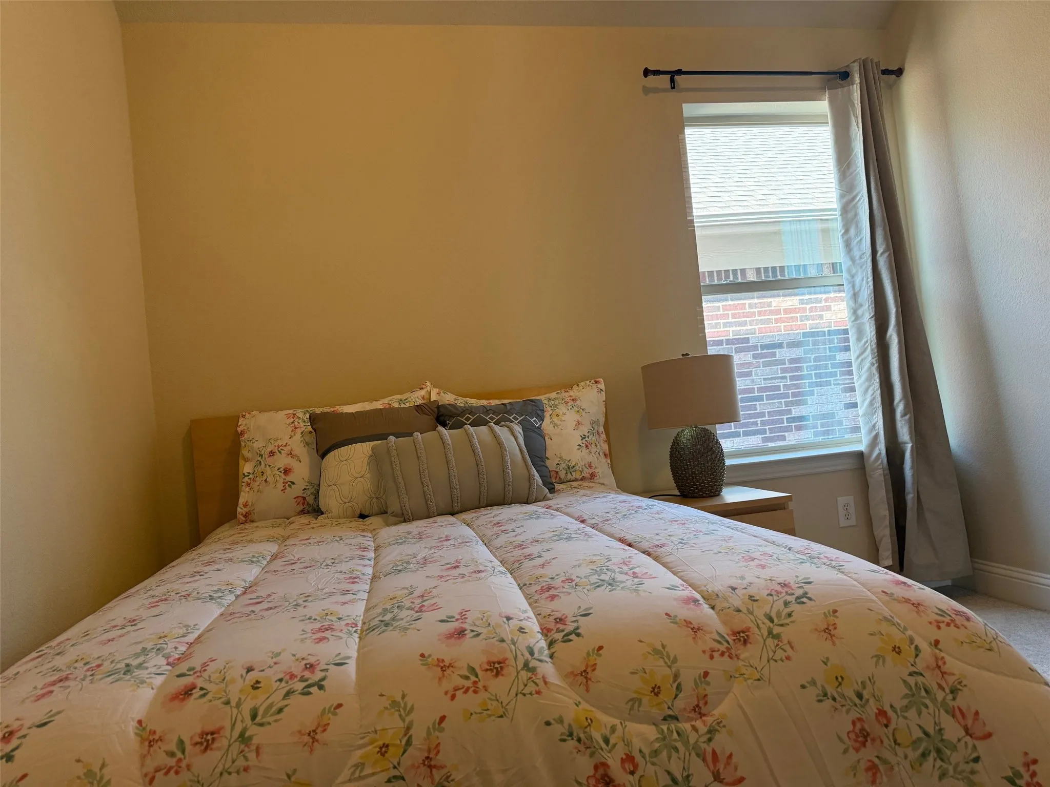 Window with blinds and curtain rod