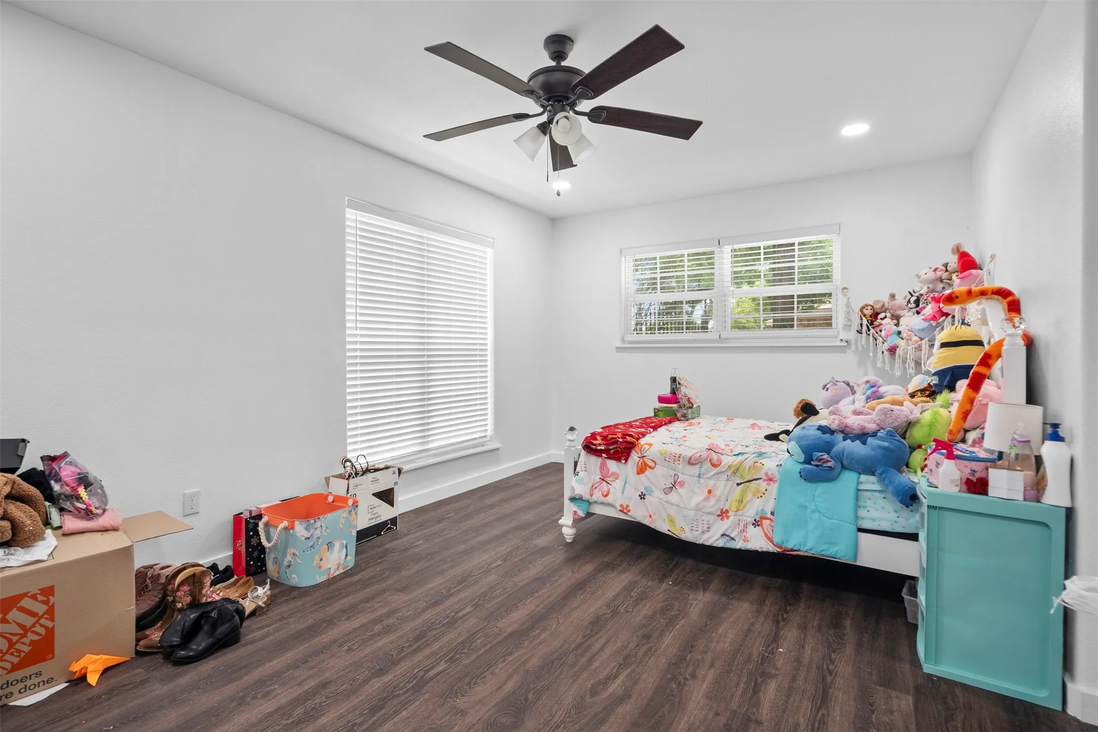 Single Family Residence For Sale in Dallas County , 1112 W Pleasant Run Road, De Soto, Texas 75115, 4 Bedroom, 4 Bathroom, Garage spaces, 2,495 Sqft, built in 1972, mls#21314573, Real Estate Agent in De Soto, Homes For Sale in Dallas county, Homes For Sale in De Soto, Realtor in De Soto Texas, Real Estate Brokerage Independent Realty Texas, Luminita Cordes Realtor