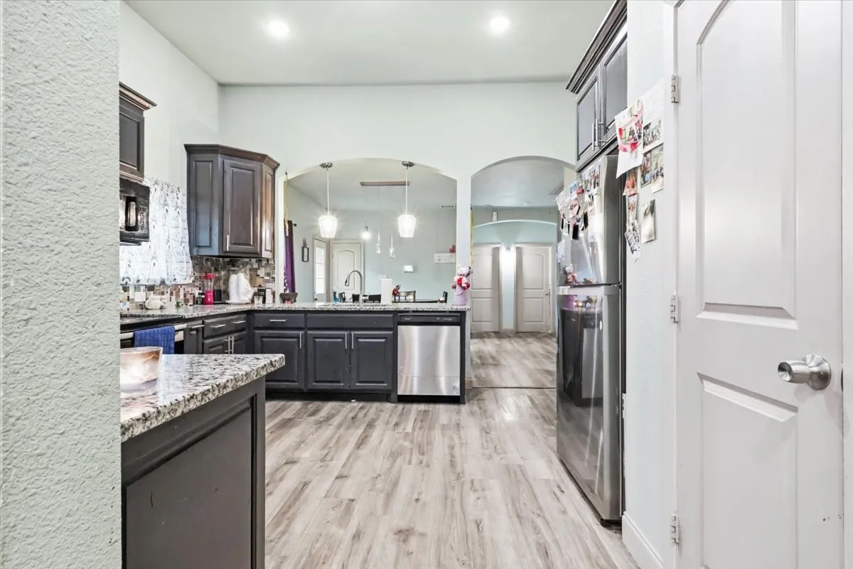 Single Family Residence For Sale in Johnson County , 206 N Wood Street, Cleburne, Texas 76033, 4 Bedroom, 2 Bathroom, Garage spaces, 1,620 Sqft, built in 1920, Price $248,000, mls#21314582, Real Estate Agent in Cleburne, Homes For Sale in Johnson county, Homes For Sale in Cleburne, Realtor in Cleburne Texas, Real Estate Brokerage Independent Realty Texas, Luminita Cordes Realtor