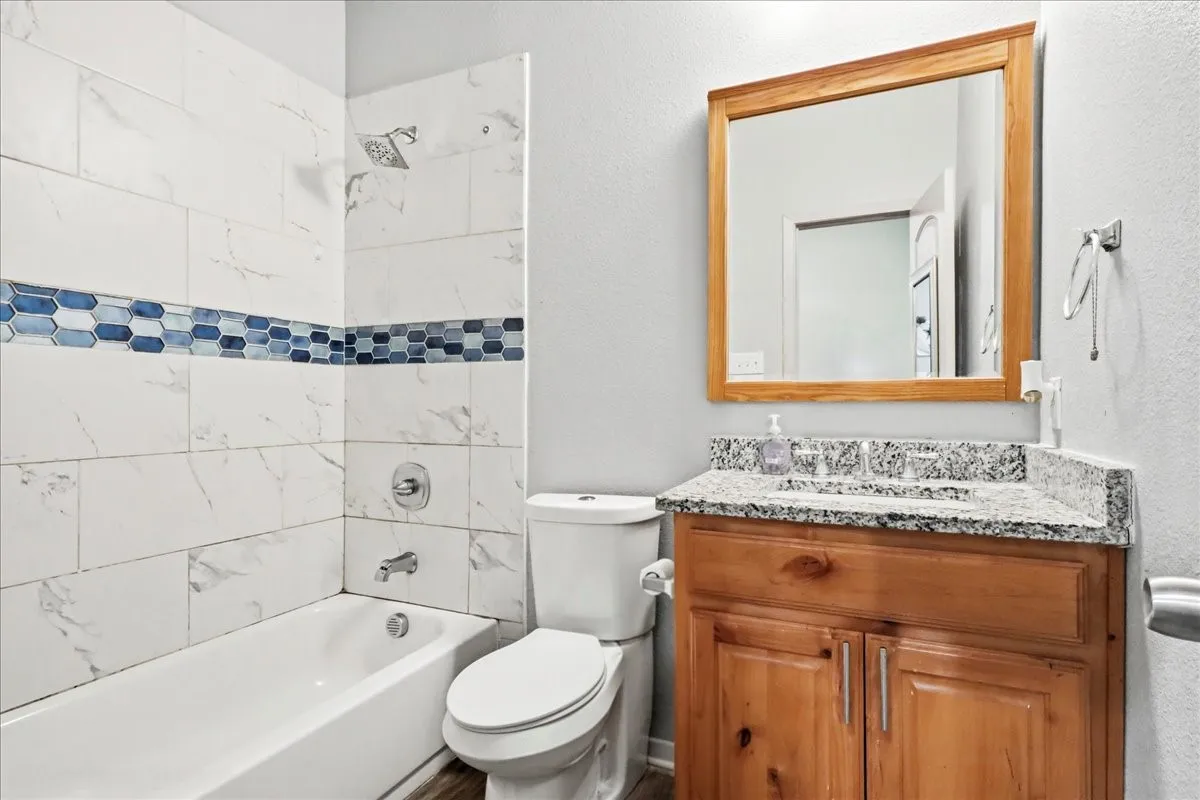 Single Family Residence For Sale in Johnson County , 206 N Wood Street, Cleburne, Texas 76033, 4 Bedroom, 2 Bathroom, Garage spaces, 1,620 Sqft, built in 1920, Price $248,000, mls#21314582, Real Estate Agent in Cleburne, Homes For Sale in Johnson county, Homes For Sale in Cleburne, Realtor in Cleburne Texas, Real Estate Brokerage Independent Realty Texas, Luminita Cordes Realtor