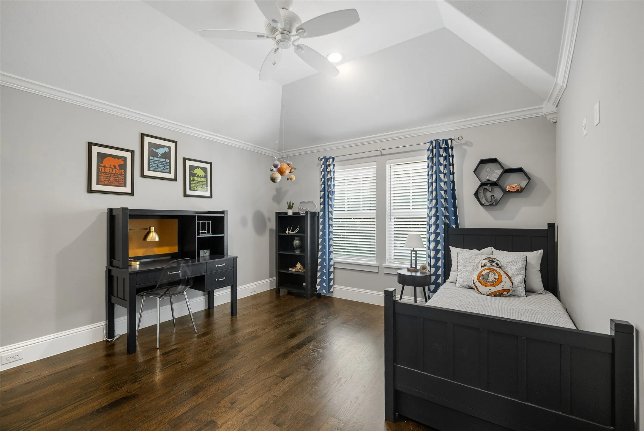 Single Family Residence For Sale in Dallas County , 5347 Miller Avenue, Dallas, Texas 75206, 4 Bedroom, 6 Bathroom, 2 Garage spaces, 4,655 Sqft, built in 2016, mls#21314546, Real Estate Agent in Dallas, Homes For Sale in Dallas county, Homes For Sale in Dallas, Realtor in Dallas Texas, Real Estate Brokerage Independent Realty Texas, Luminita Cordes Realtor