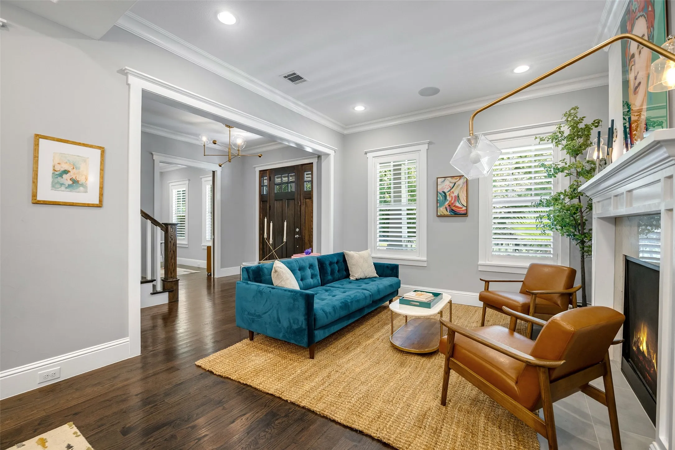 Single Family Residence For Sale in Dallas County , 5347 Miller Avenue, Dallas, Texas 75206, 4 Bedroom, 6 Bathroom, 2 Garage spaces, 4,655 Sqft, built in 2016, mls#21314546, Real Estate Agent in Dallas, Homes For Sale in Dallas county, Homes For Sale in Dallas, Realtor in Dallas Texas, Real Estate Brokerage Independent Realty Texas, Luminita Cordes Realtor