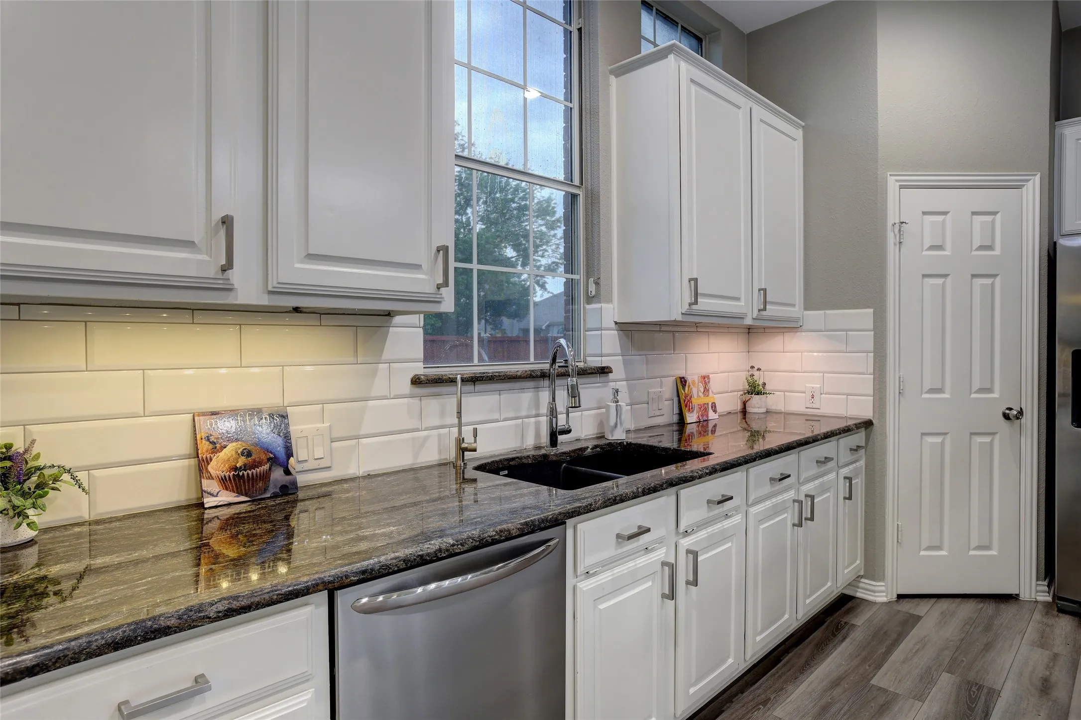 Single Family Residence For Rent in Collin County , 6009 Charleston Drive, Frisco, Texas 75035, 5 Bedroom, 4 Bathroom, 2 Garage spaces, 4,030 Sqft, built in 1993, mls#21314588, Real Estate Agent in Frisco, Homes For Rent in Collin county, Homes For Rent in Frisco, Realtor in Frisco Texas, Real Estate Brokerage Independent Realty Texas, Luminita Cordes Realtor