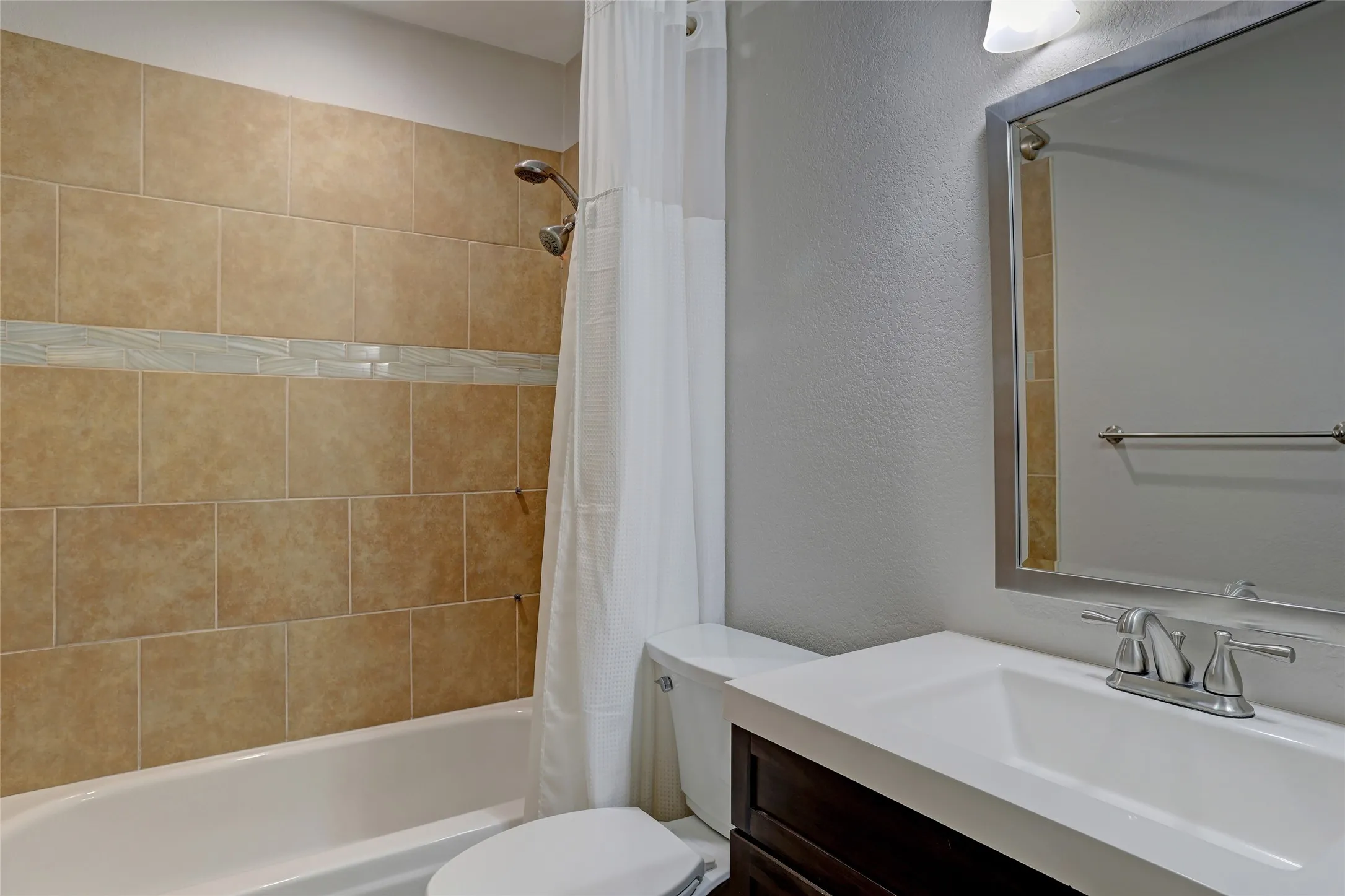 Single Family Residence For Rent in Collin County , 6009 Charleston Drive, Frisco, Texas 75035, 5 Bedroom, 4 Bathroom, 2 Garage spaces, 4,030 Sqft, built in 1993, mls#21314588, Real Estate Agent in Frisco, Homes For Rent in Collin county, Homes For Rent in Frisco, Realtor in Frisco Texas, Real Estate Brokerage Independent Realty Texas, Luminita Cordes Realtor