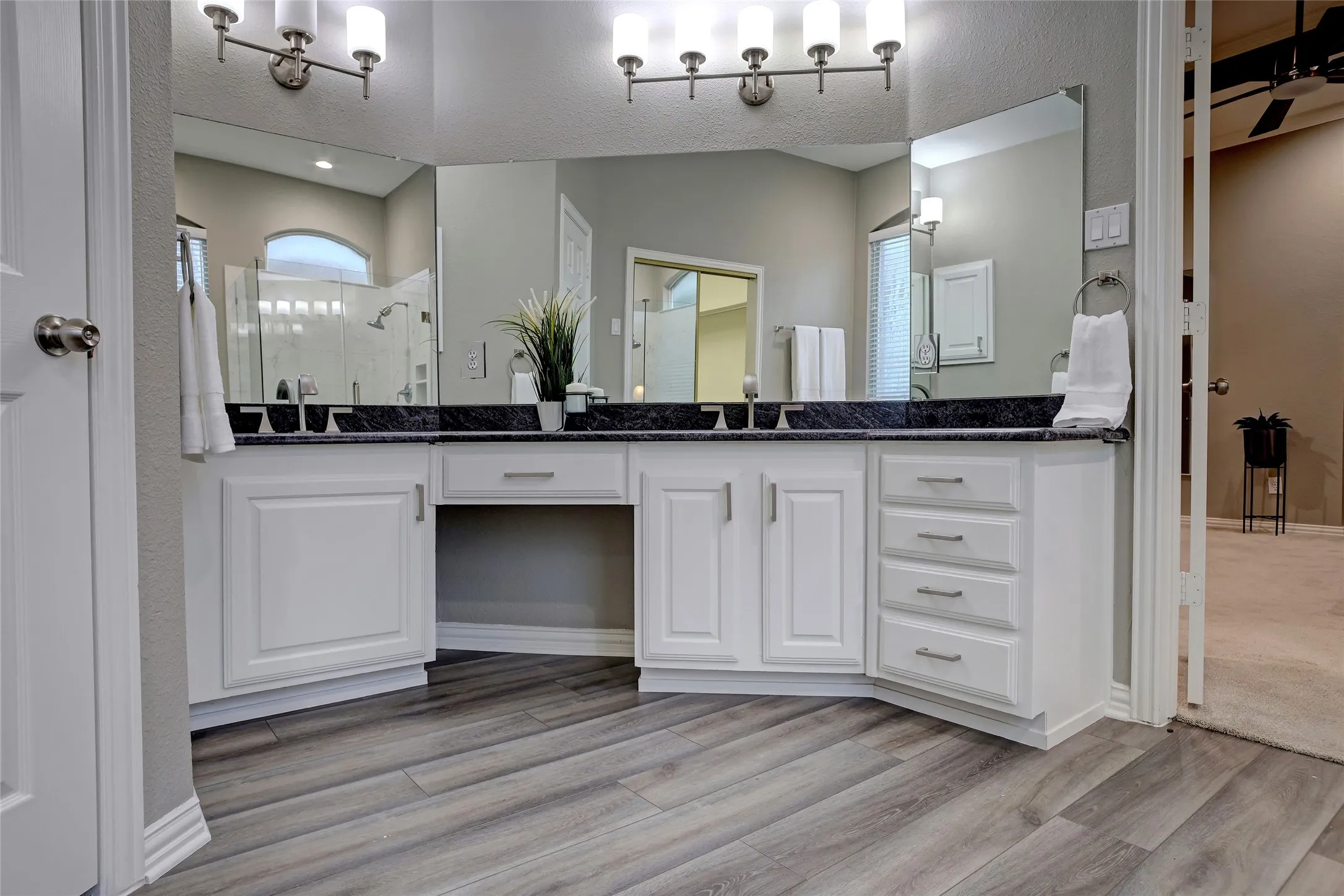 Single Family Residence For Rent in Collin County , 6009 Charleston Drive, Frisco, Texas 75035, 5 Bedroom, 4 Bathroom, 2 Garage spaces, 4,030 Sqft, built in 1993, mls#21314588, Real Estate Agent in Frisco, Homes For Rent in Collin county, Homes For Rent in Frisco, Realtor in Frisco Texas, Real Estate Brokerage Independent Realty Texas, Luminita Cordes Realtor