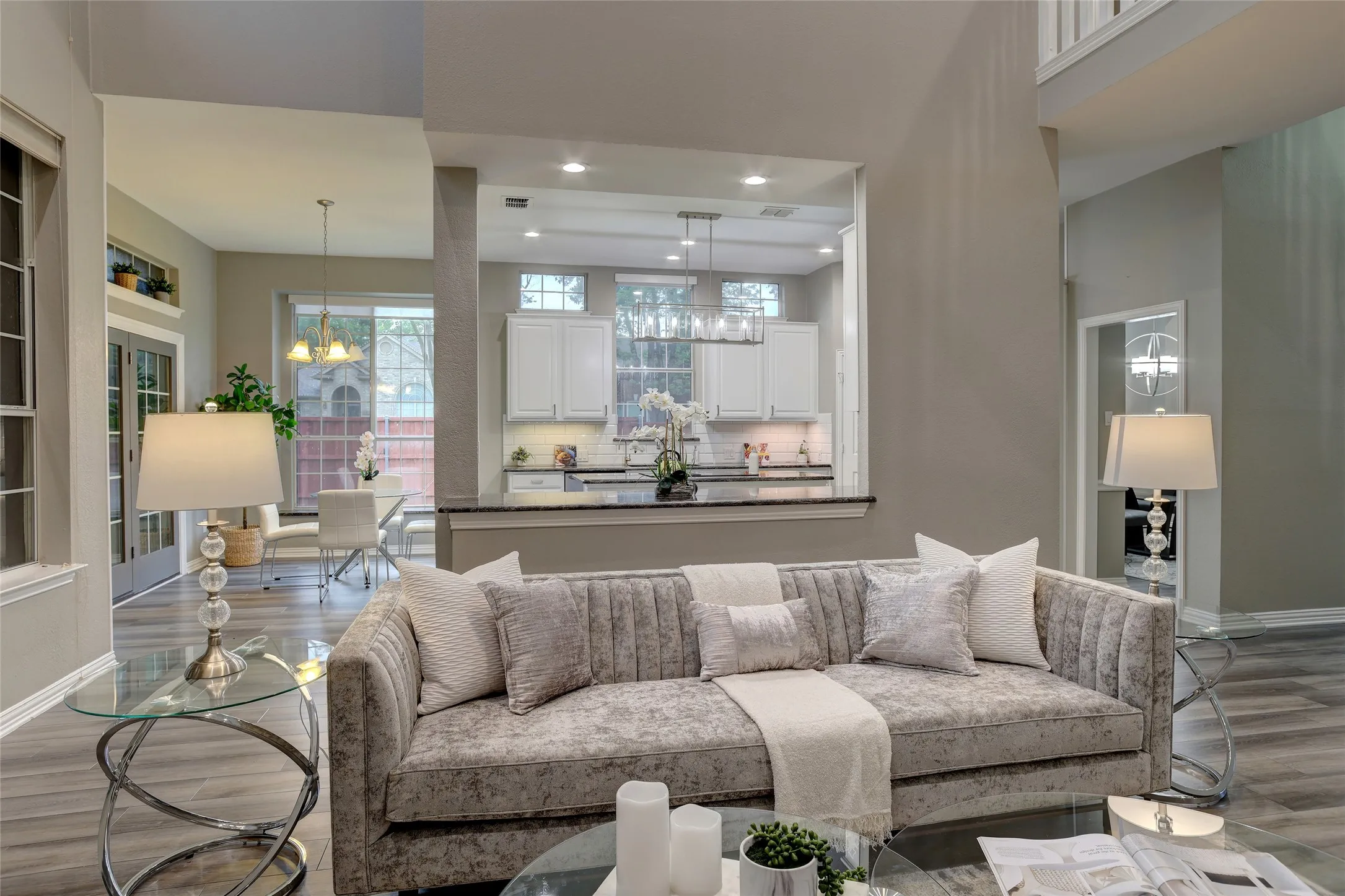 Single Family Residence For Rent in Collin County , 6009 Charleston Drive, Frisco, Texas 75035, 5 Bedroom, 4 Bathroom, 2 Garage spaces, 4,030 Sqft, built in 1993, mls#21314588, Real Estate Agent in Frisco, Homes For Rent in Collin county, Homes For Rent in Frisco, Realtor in Frisco Texas, Real Estate Brokerage Independent Realty Texas, Luminita Cordes Realtor