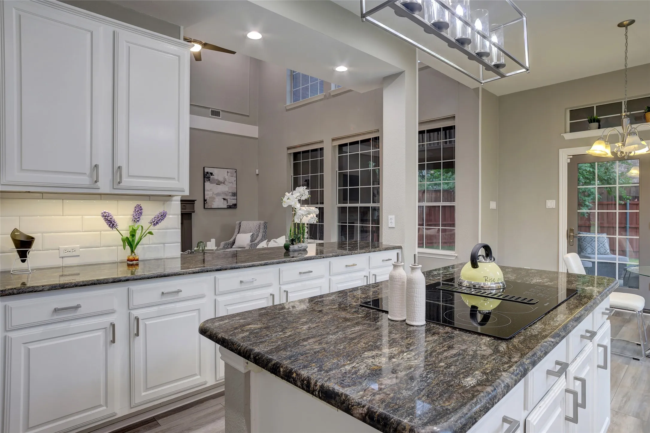 Single Family Residence For Rent in Collin County , 6009 Charleston Drive, Frisco, Texas 75035, 5 Bedroom, 4 Bathroom, 2 Garage spaces, 4,030 Sqft, built in 1993, mls#21314588, Real Estate Agent in Frisco, Homes For Rent in Collin county, Homes For Rent in Frisco, Realtor in Frisco Texas, Real Estate Brokerage Independent Realty Texas, Luminita Cordes Realtor