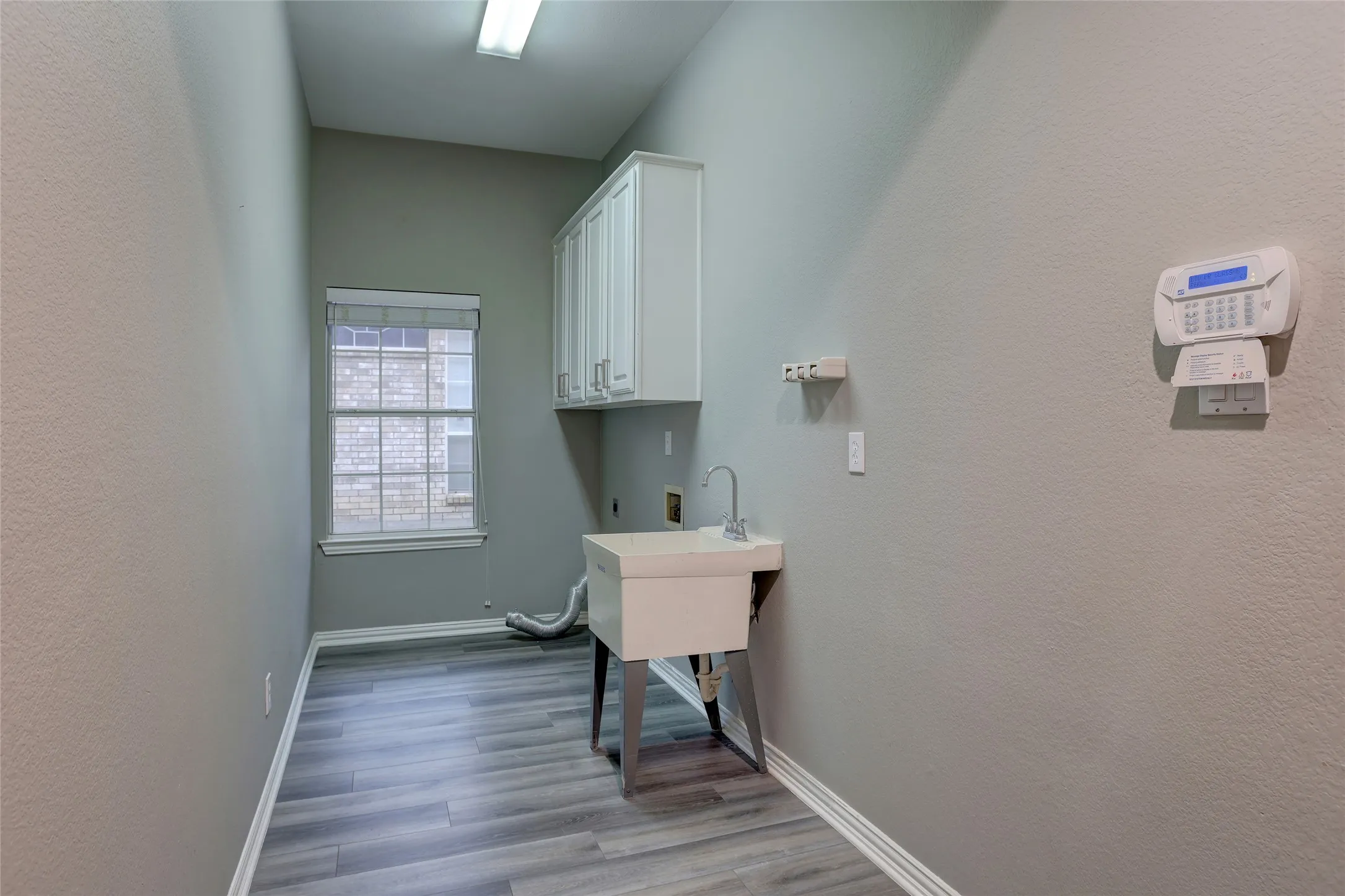 Single Family Residence For Rent in Collin County , 6009 Charleston Drive, Frisco, Texas 75035, 5 Bedroom, 4 Bathroom, 2 Garage spaces, 4,030 Sqft, built in 1993, mls#21314588, Real Estate Agent in Frisco, Homes For Rent in Collin county, Homes For Rent in Frisco, Realtor in Frisco Texas, Real Estate Brokerage Independent Realty Texas, Luminita Cordes Realtor
