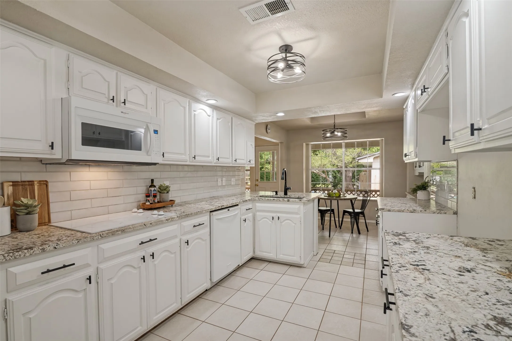 Single Family Residence For Sale in Dallas County , 5802 Pecan Grove Drive, Sachse, Texas 75048, 4 Bedroom, 3 Bathroom, 2 Garage spaces, 2,725 Sqft, built in 1978, mls#21313404, Real Estate Agent in Sachse, Homes For Sale in Dallas county, Homes For Sale in Sachse, Realtor in Sachse Texas, Real Estate Brokerage Independent Realty Texas, Luminita Cordes Realtor