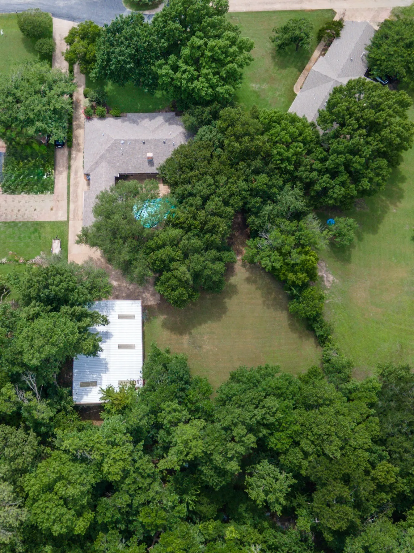 Single Family Residence For Sale in Dallas County , 5802 Pecan Grove Drive, Sachse, Texas 75048, 4 Bedroom, 3 Bathroom, 2 Garage spaces, 2,725 Sqft, built in 1978, mls#21313404, Real Estate Agent in Sachse, Homes For Sale in Dallas county, Homes For Sale in Sachse, Realtor in Sachse Texas, Real Estate Brokerage Independent Realty Texas, Luminita Cordes Realtor