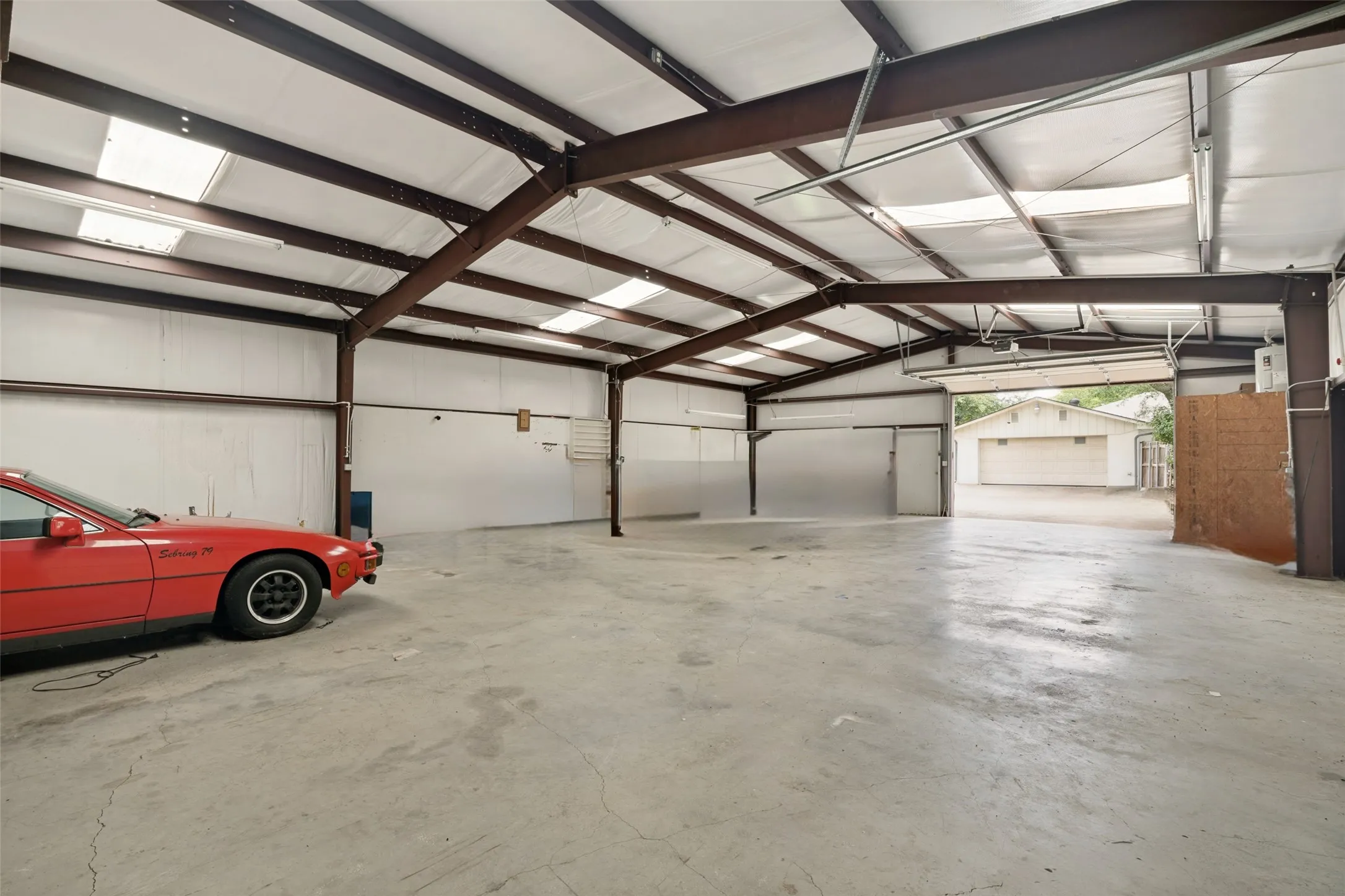 Single Family Residence For Sale in Dallas County , 5802 Pecan Grove Drive, Sachse, Texas 75048, 4 Bedroom, 3 Bathroom, 2 Garage spaces, 2,725 Sqft, built in 1978, mls#21313404, Real Estate Agent in Sachse, Homes For Sale in Dallas county, Homes For Sale in Sachse, Realtor in Sachse Texas, Real Estate Brokerage Independent Realty Texas, Luminita Cordes Realtor
