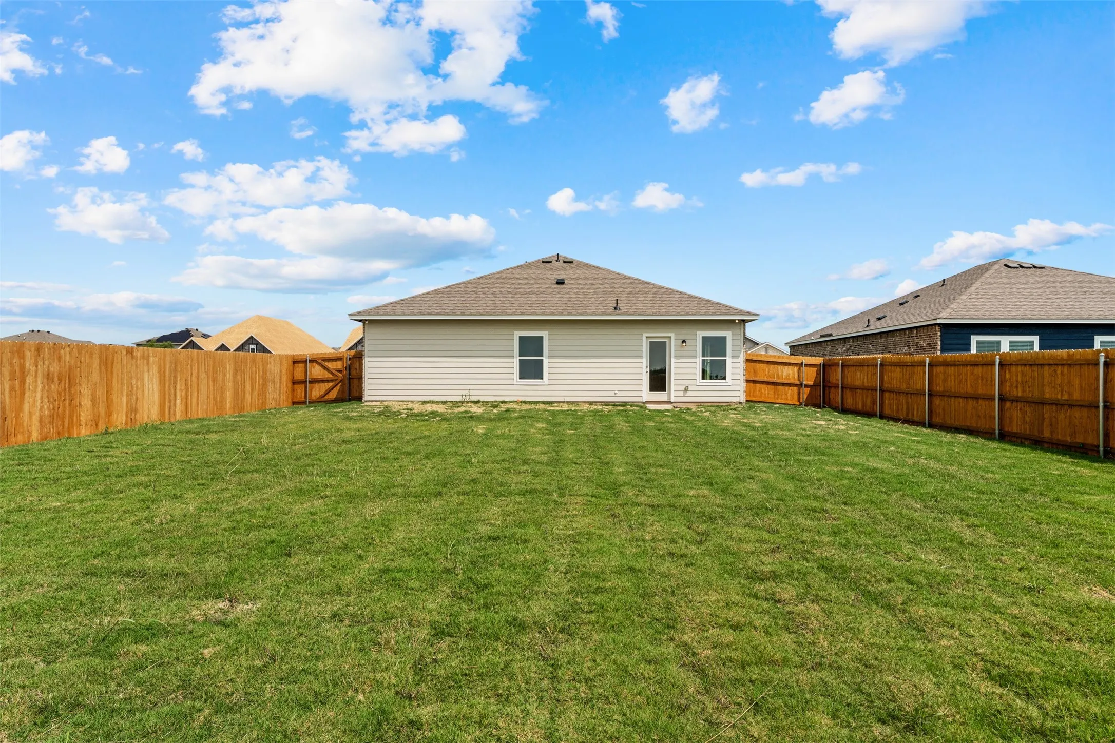 Single Family Residence For Sale in Mc Lennan County , 11108 Undae Court, Waco, Texas 76655, 3 Bedroom, 2 Bathroom, 2 Garage spaces, 1,414 Sqft, built in 2026, mls#21314602, Real Estate Agent in Waco, Homes For Sale in Mc Lennan county, Homes For Sale in Waco, Realtor in Waco Texas, Real Estate Brokerage Independent Realty Texas, Luminita Cordes Realtor