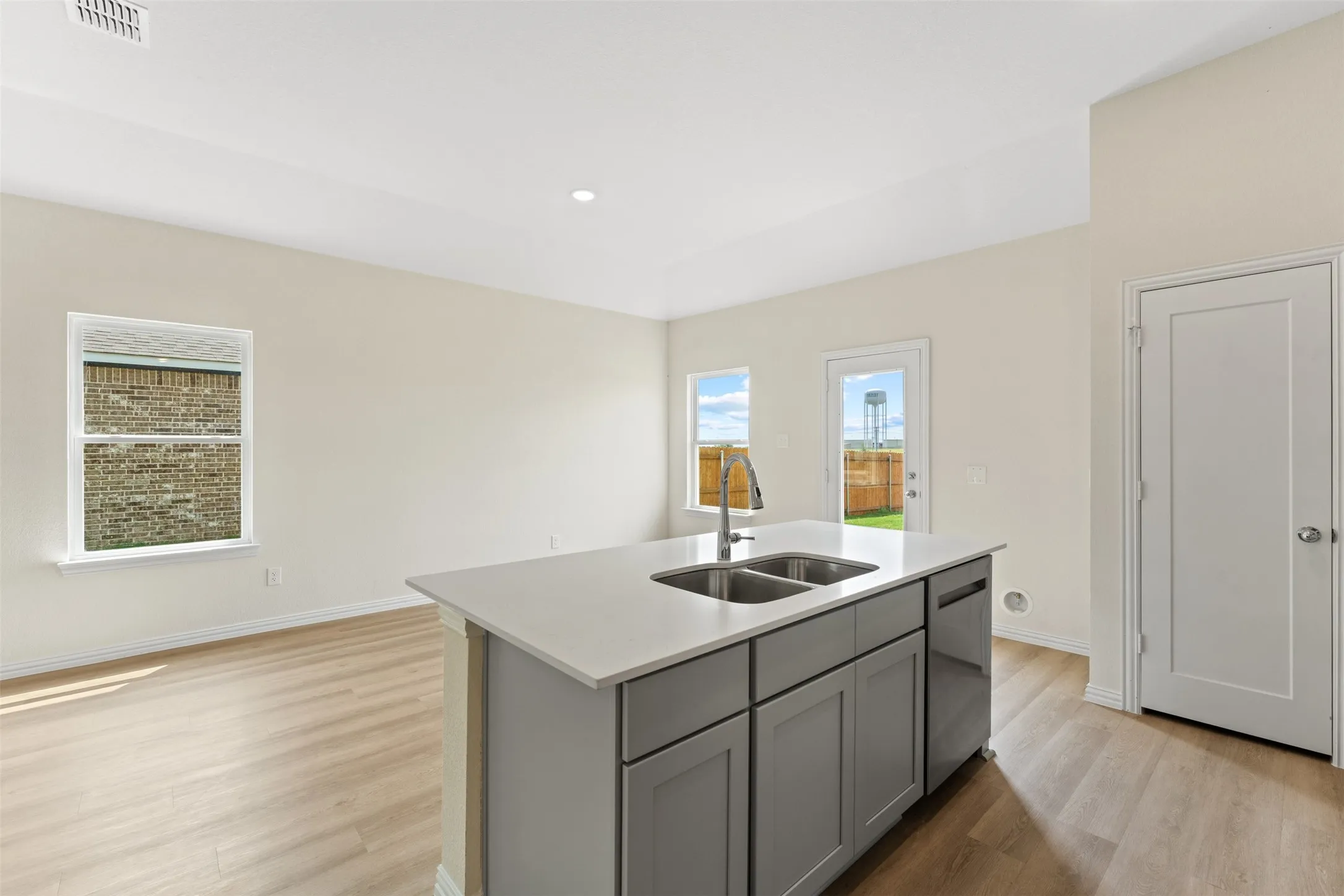 Single Family Residence For Sale in Mc Lennan County , 11108 Undae Court, Waco, Texas 76655, 3 Bedroom, 2 Bathroom, 2 Garage spaces, 1,414 Sqft, built in 2026, mls#21314602, Real Estate Agent in Waco, Homes For Sale in Mc Lennan county, Homes For Sale in Waco, Realtor in Waco Texas, Real Estate Brokerage Independent Realty Texas, Luminita Cordes Realtor