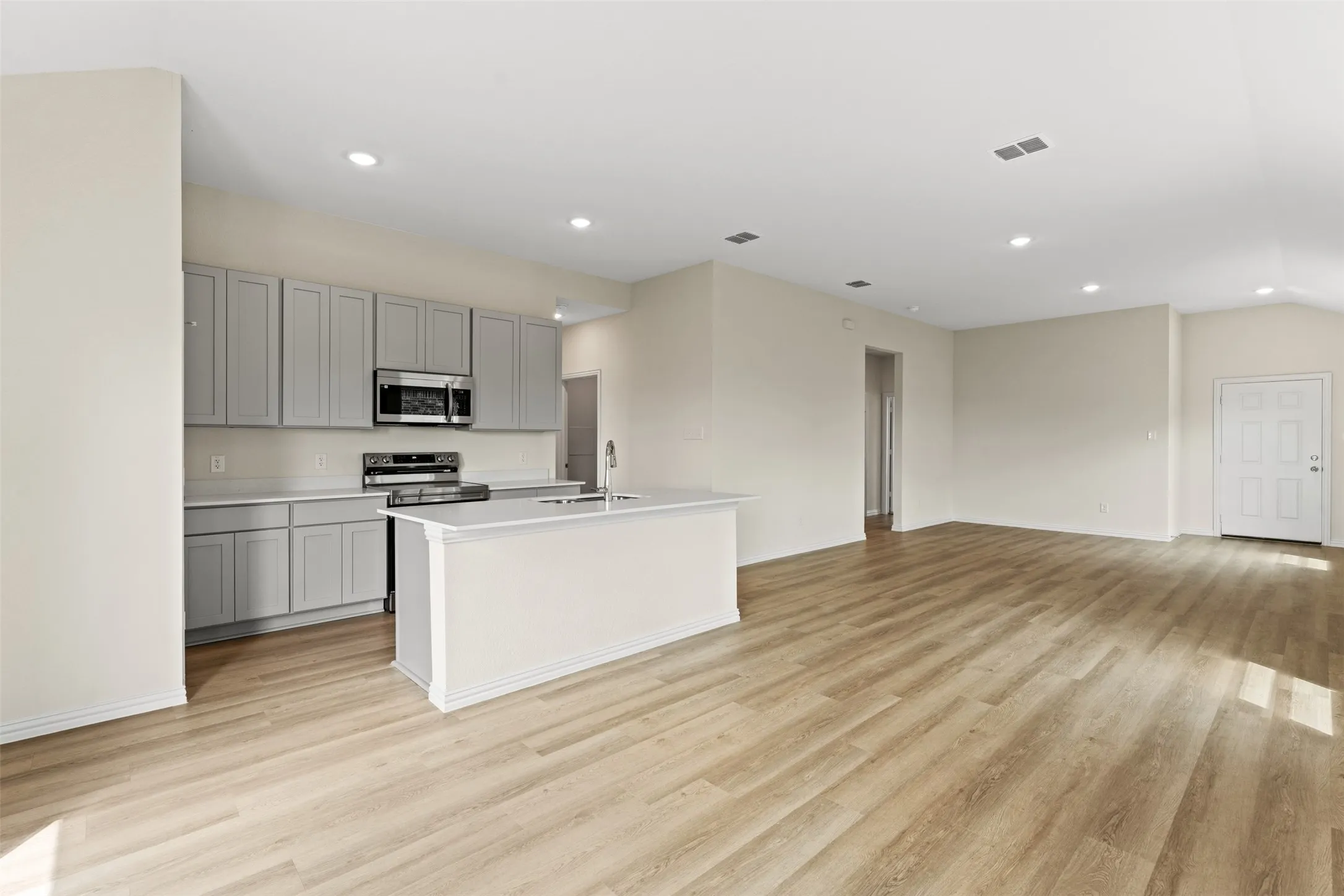 Single Family Residence For Sale in Mc Lennan County , 11108 Undae Court, Waco, Texas 76655, 3 Bedroom, 2 Bathroom, 2 Garage spaces, 1,414 Sqft, built in 2026, mls#21314602, Real Estate Agent in Waco, Homes For Sale in Mc Lennan county, Homes For Sale in Waco, Realtor in Waco Texas, Real Estate Brokerage Independent Realty Texas, Luminita Cordes Realtor