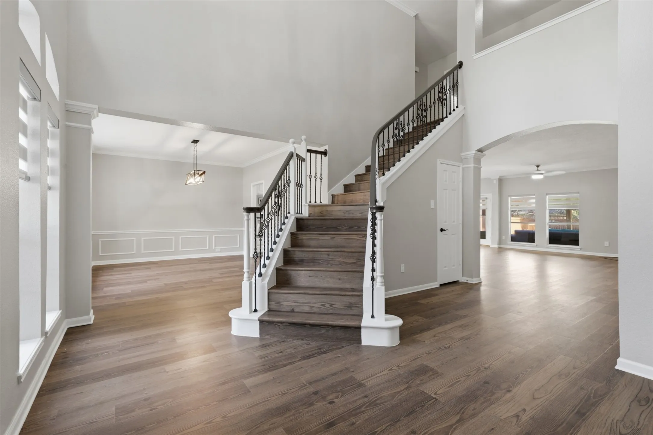 Single Family Residence For Sale in Denton County , 3601 Sandhurst Drive, Flower Mound, Texas 75022, 5 Bedroom, 4 Bathroom, 2 Garage spaces, 3,673 Sqft, built in 1995, mls#21313607, Real Estate Agent in Flower Mound, Homes For Sale in Denton county, Homes For Sale in Flower Mound, Realtor in Flower Mound Texas, Real Estate Brokerage Independent Realty Texas, Luminita Cordes Realtor