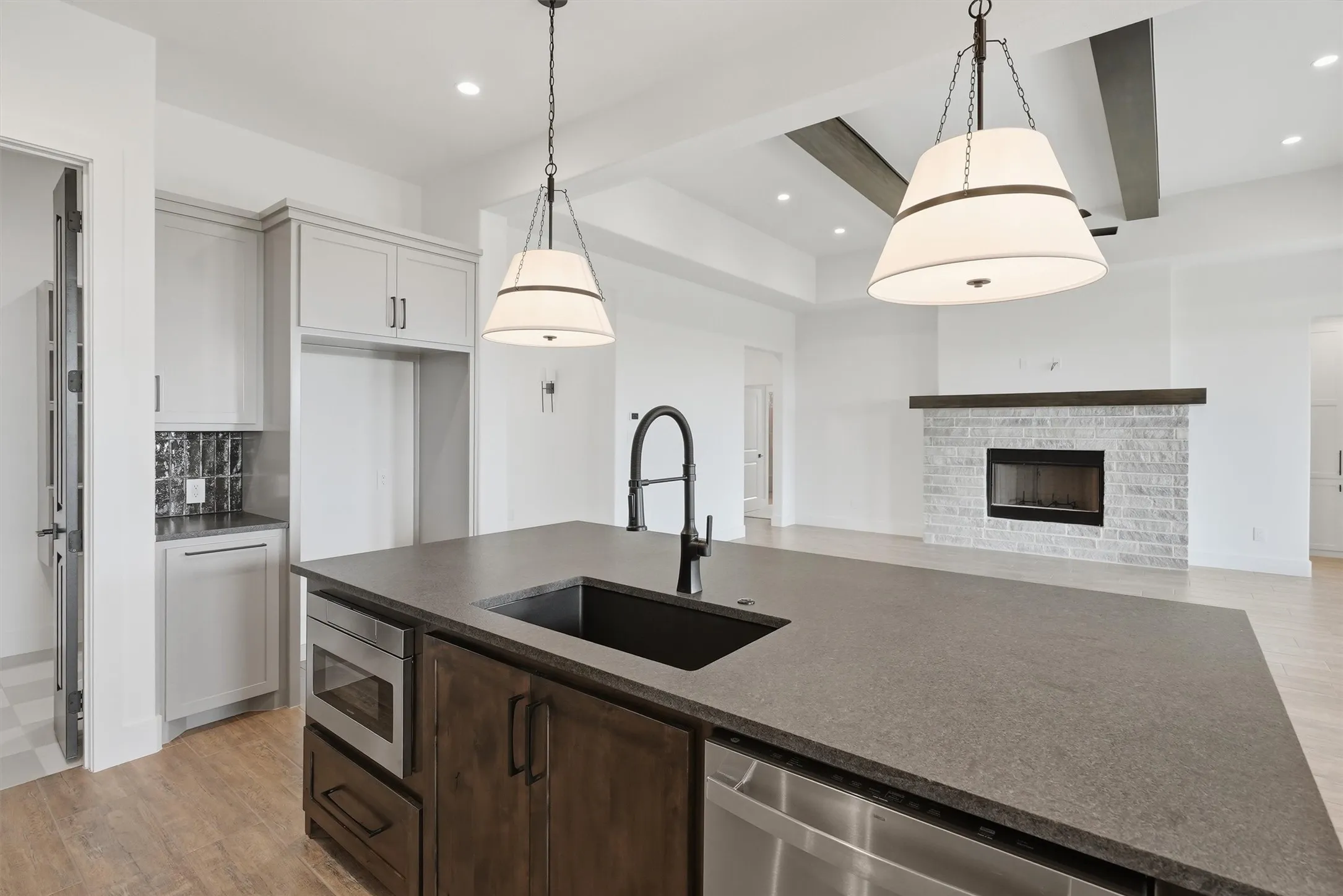 Single Family Residence For Sale in Johnson County , 6132 County Road 1229, Godley, Texas 76044, 4 Bedroom, 3 Bathroom, 3 Garage spaces, 2,596 Sqft, built in 2026, mls#21314041, Real Estate Agent in Godley, Homes For Sale in Johnson county, Homes For Sale in Godley, Realtor in Godley Texas, Real Estate Brokerage Independent Realty Texas, Luminita Cordes Realtor