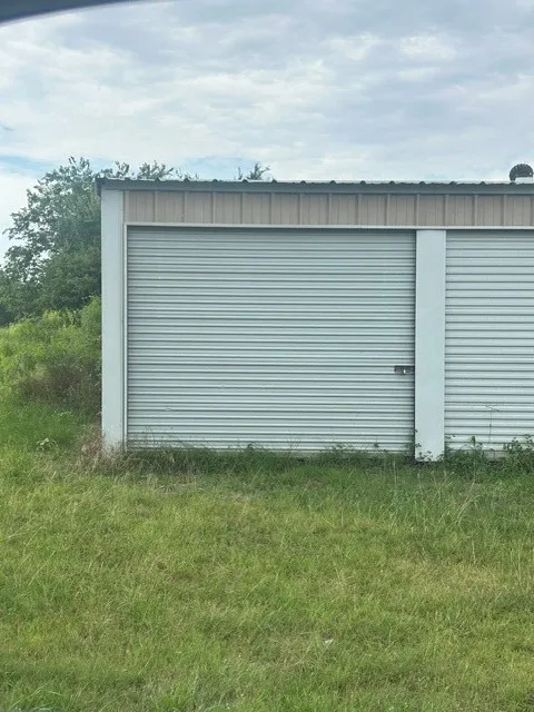 20' by 10' Storage Building included in HOA