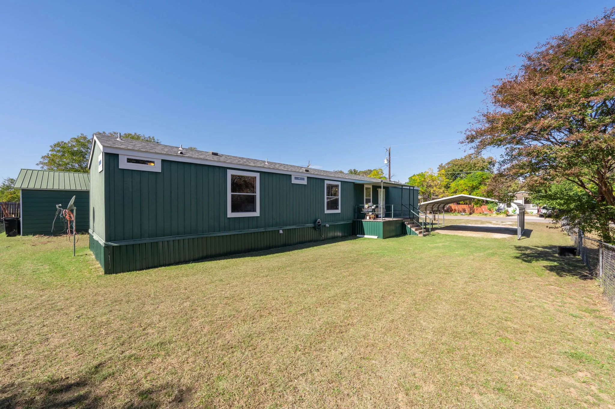 Mobile Home For Sale in Tarrant County , 1534 Gale Drive, Pelican Bay, Texas 76020, 3 Bedroom, 2 Bathroom, Garage spaces, 1,216 Sqft, built in 2011, mls#21314616, Real Estate Agent in Pelican Bay, Homes For Sale in Tarrant county, Homes For Sale in Pelican Bay, Realtor in Pelican Bay Texas, Real Estate Brokerage Independent Realty Texas, Luminita Cordes Realtor