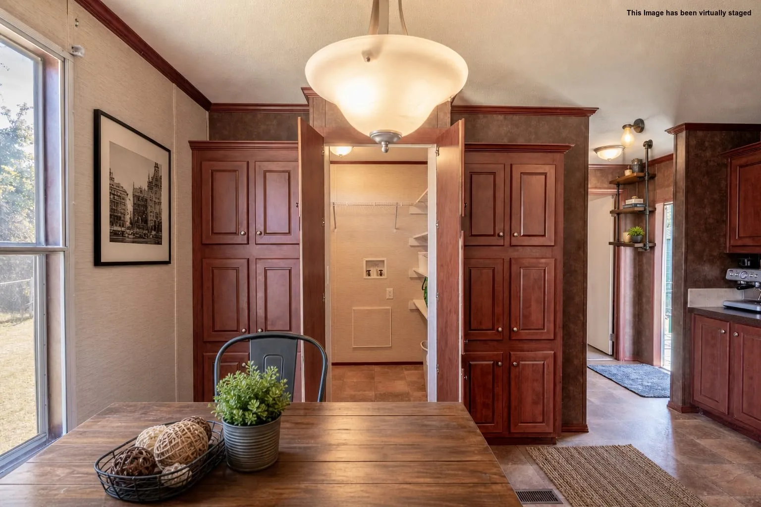 HIDDEN LAUNDRY ROOM