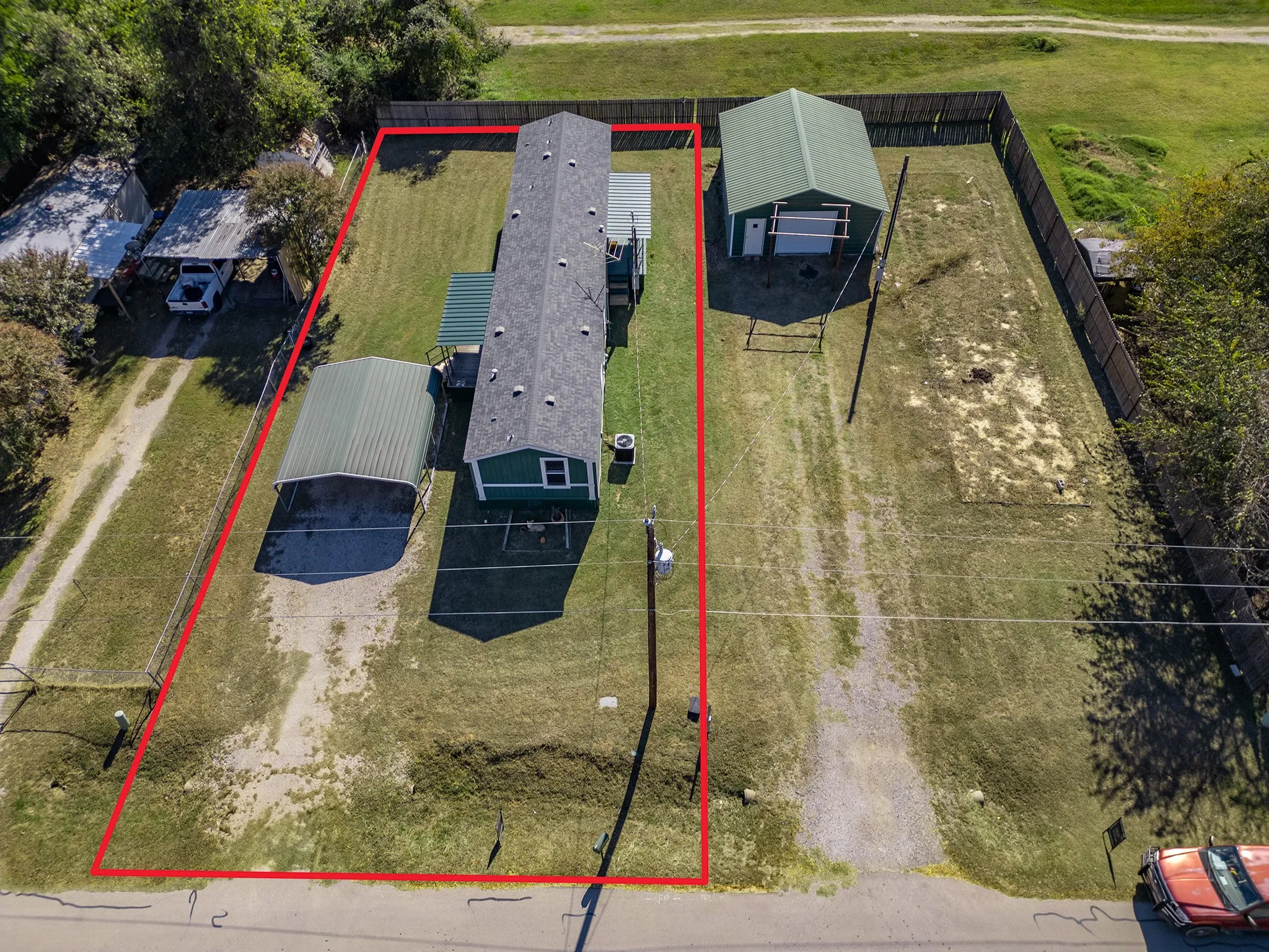 Mobile Home For Sale in Tarrant County , 1534 Gale Drive, Pelican Bay, Texas 76020, 3 Bedroom, 2 Bathroom, Garage spaces, 1,216 Sqft, built in 2011, mls#21314616, Real Estate Agent in Pelican Bay, Homes For Sale in Tarrant county, Homes For Sale in Pelican Bay, Realtor in Pelican Bay Texas, Real Estate Brokerage Independent Realty Texas, Luminita Cordes Realtor