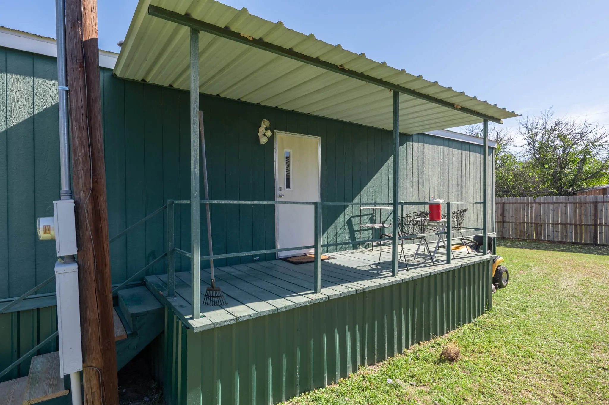 Mobile Home For Sale in Tarrant County , 1534 Gale Drive, Pelican Bay, Texas 76020, 3 Bedroom, 2 Bathroom, Garage spaces, 1,216 Sqft, built in 2011, mls#21314616, Real Estate Agent in Pelican Bay, Homes For Sale in Tarrant county, Homes For Sale in Pelican Bay, Realtor in Pelican Bay Texas, Real Estate Brokerage Independent Realty Texas, Luminita Cordes Realtor