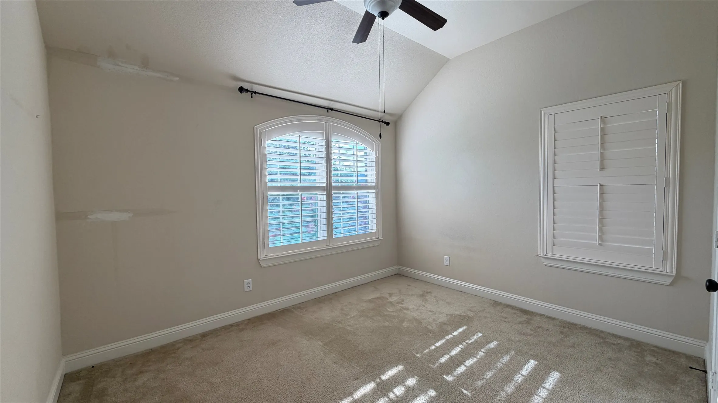 Single Family Residence For Rent in Tarrant County , 6728 S Fork Drive, North Richland Hills, Texas 76182, 6 Bedrooms, 5 Bathrooms, 3 Garage spaces, 4,593 Sqft, built in 2012, Price $4,700, mls#21314611, Real Estate Agent in North Richland Hills, Homes For Rent in Tarrant county, Homes For Rent in North Richland Hills, Realtor in North Richland Hills Texas, Real Estate Brokerage Independent Realty Texas, Luminita Cordes Realtor