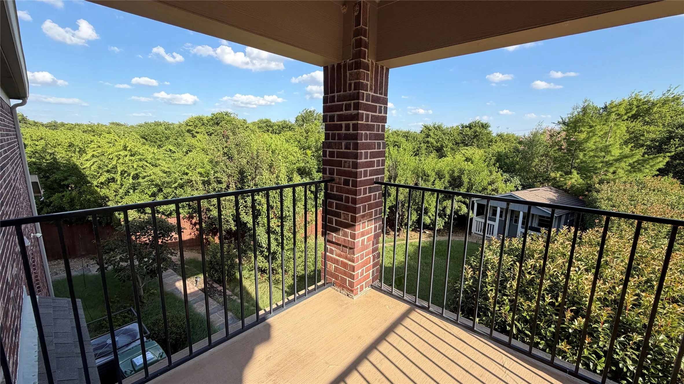 Single Family Residence For Rent in Tarrant County , 6728 S Fork Drive, North Richland Hills, Texas 76182, 6 Bedrooms, 5 Bathrooms, 3 Garage spaces, 4,593 Sqft, built in 2012, Price $4,700, mls#21314611, Real Estate Agent in North Richland Hills, Homes For Rent in Tarrant county, Homes For Rent in North Richland Hills, Realtor in North Richland Hills Texas, Real Estate Brokerage Independent Realty Texas, Luminita Cordes Realtor