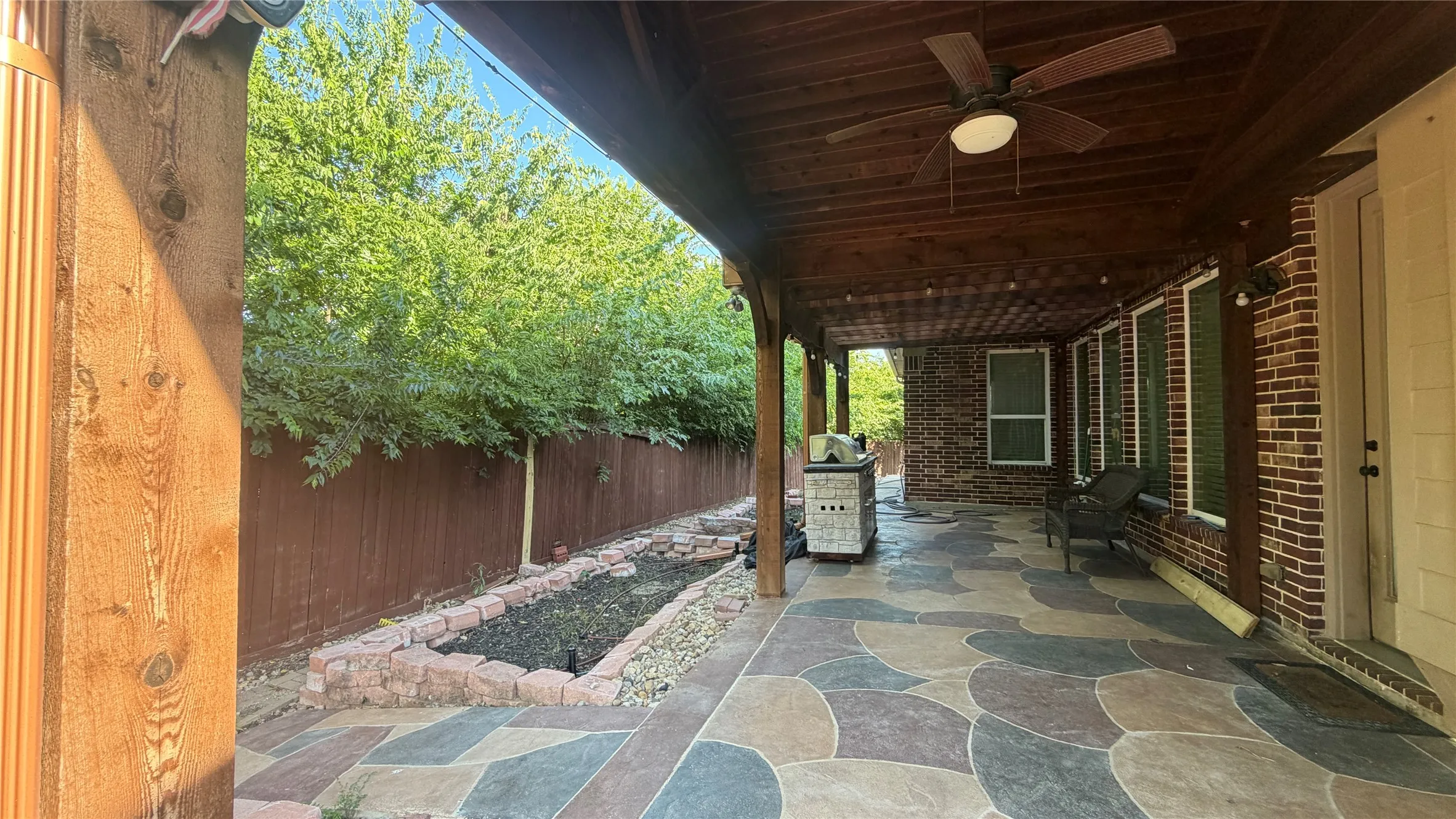 Single Family Residence For Rent in Tarrant County , 6728 S Fork Drive, North Richland Hills, Texas 76182, 6 Bedrooms, 5 Bathrooms, 3 Garage spaces, 4,593 Sqft, built in 2012, Price $4,700, mls#21314611, Real Estate Agent in North Richland Hills, Homes For Rent in Tarrant county, Homes For Rent in North Richland Hills, Realtor in North Richland Hills Texas, Real Estate Brokerage Independent Realty Texas, Luminita Cordes Realtor
