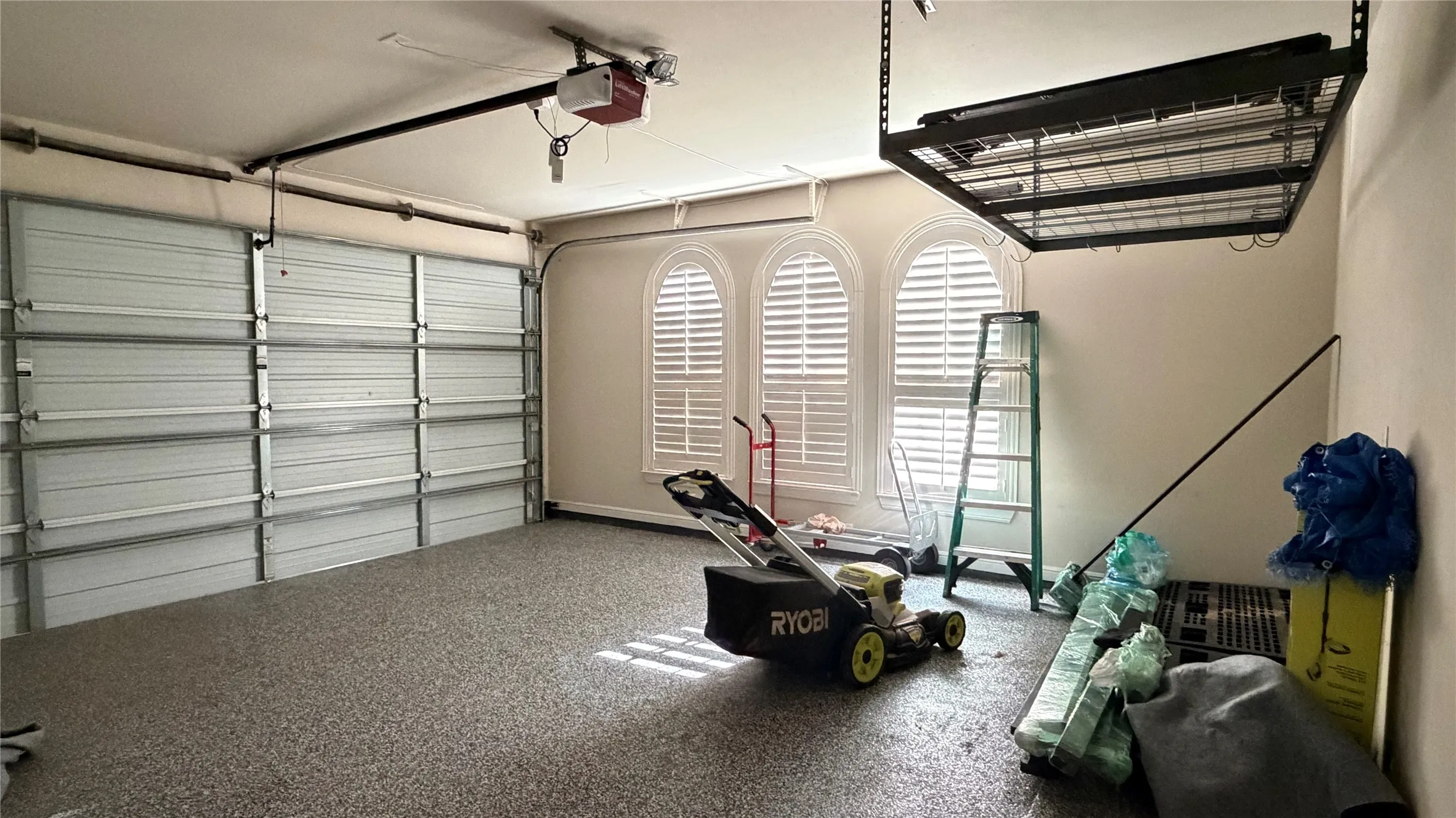 Single Family Residence For Rent in Tarrant County , 6728 S Fork Drive, North Richland Hills, Texas 76182, 6 Bedrooms, 5 Bathrooms, 3 Garage spaces, 4,593 Sqft, built in 2012, Price $4,700, mls#21314611, Real Estate Agent in North Richland Hills, Homes For Rent in Tarrant county, Homes For Rent in North Richland Hills, Realtor in North Richland Hills Texas, Real Estate Brokerage Independent Realty Texas, Luminita Cordes Realtor
