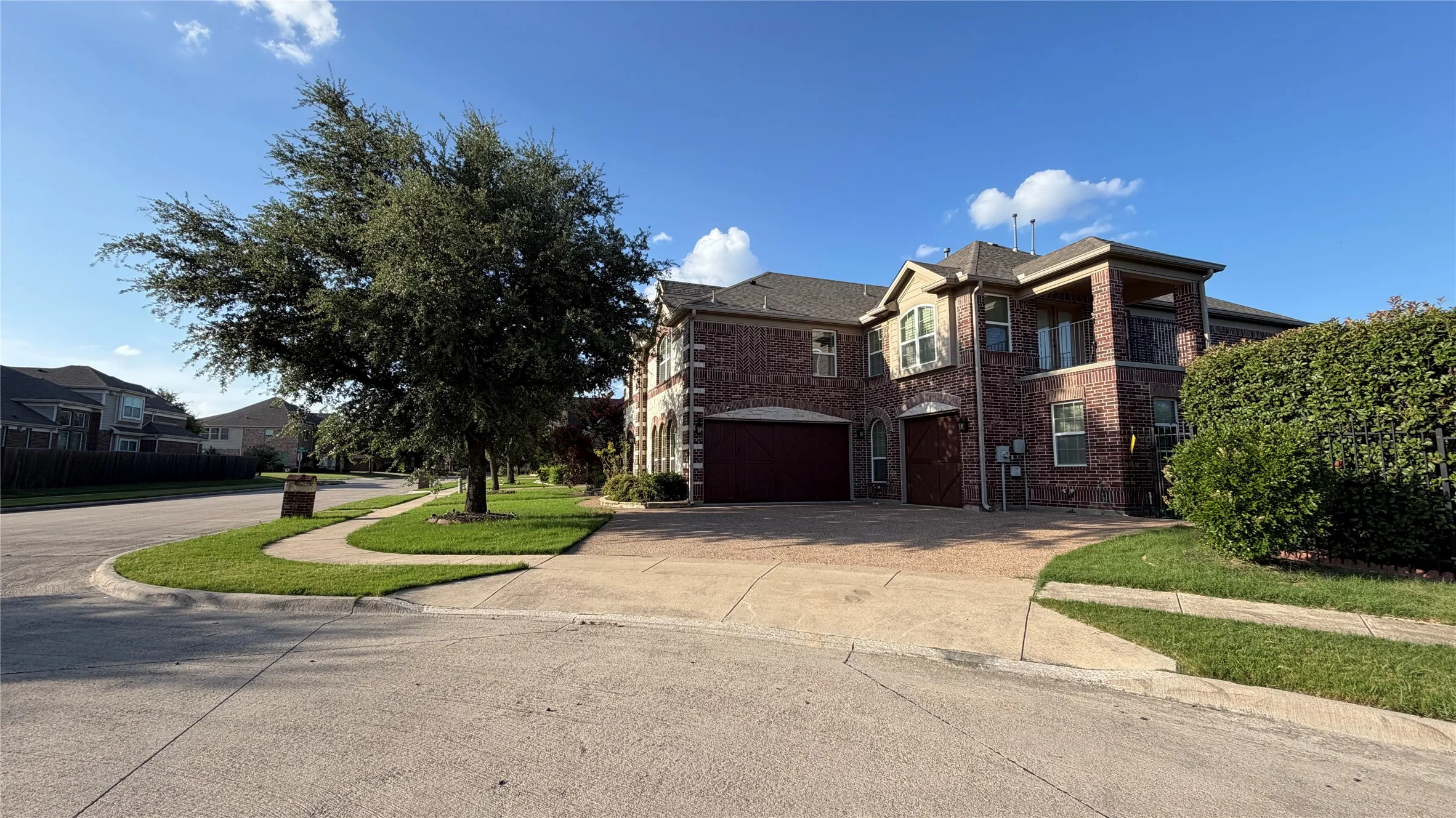Single Family Residence For Rent in Tarrant County , 6728 S Fork Drive, North Richland Hills, Texas 76182, 6 Bedrooms, 5 Bathrooms, 3 Garage spaces, 4,593 Sqft, built in 2012, Price $4,700, mls#21314611, Real Estate Agent in North Richland Hills, Homes For Rent in Tarrant county, Homes For Rent in North Richland Hills, Realtor in North Richland Hills Texas, Real Estate Brokerage Independent Realty Texas, Luminita Cordes Realtor
