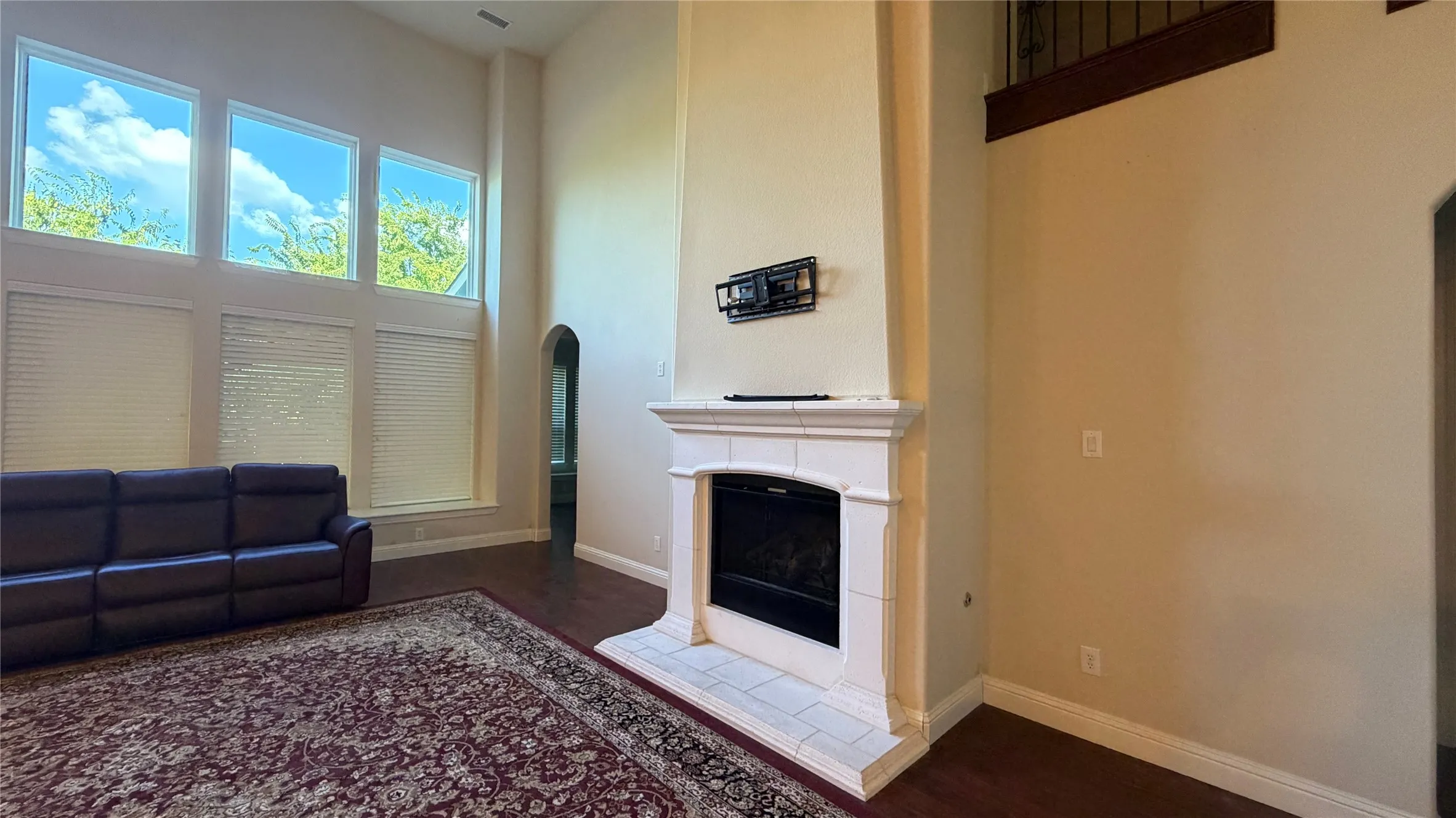 Single Family Residence For Rent in Tarrant County , 6728 S Fork Drive, North Richland Hills, Texas 76182, 6 Bedrooms, 5 Bathrooms, 3 Garage spaces, 4,593 Sqft, built in 2012, Price $4,700, mls#21314611, Real Estate Agent in North Richland Hills, Homes For Rent in Tarrant county, Homes For Rent in North Richland Hills, Realtor in North Richland Hills Texas, Real Estate Brokerage Independent Realty Texas, Luminita Cordes Realtor
