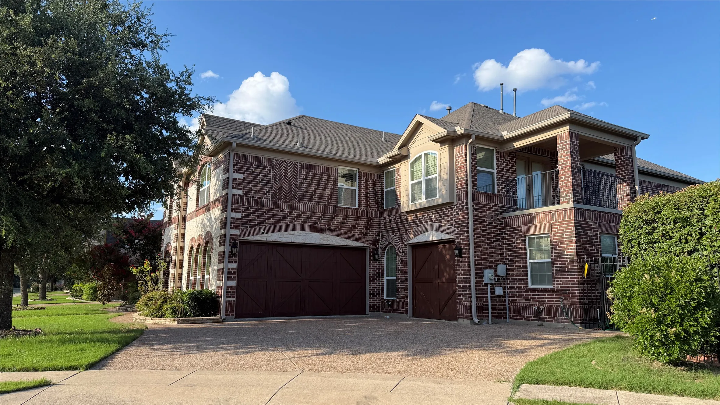 Single Family Residence For Rent in Tarrant County , 6728 S Fork Drive, North Richland Hills, Texas 76182, 6 Bedrooms, 5 Bathrooms, 3 Garage spaces, 4,593 Sqft, built in 2012, Price $4,700, mls#21314611, Real Estate Agent in North Richland Hills, Homes For Rent in Tarrant county, Homes For Rent in North Richland Hills, Realtor in North Richland Hills Texas, Real Estate Brokerage Independent Realty Texas, Luminita Cordes Realtor