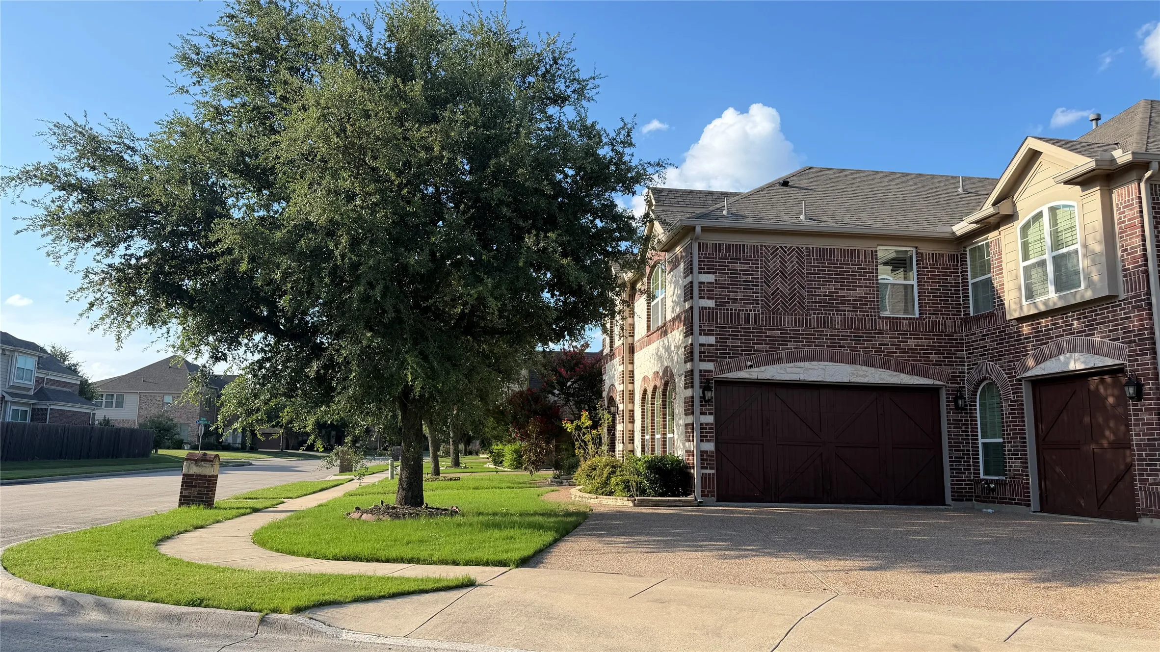 Single Family Residence For Rent in Tarrant County , 6728 S Fork Drive, North Richland Hills, Texas 76182, 6 Bedrooms, 5 Bathrooms, 3 Garage spaces, 4,593 Sqft, built in 2012, Price $4,700, mls#21314611, Real Estate Agent in North Richland Hills, Homes For Rent in Tarrant county, Homes For Rent in North Richland Hills, Realtor in North Richland Hills Texas, Real Estate Brokerage Independent Realty Texas, Luminita Cordes Realtor