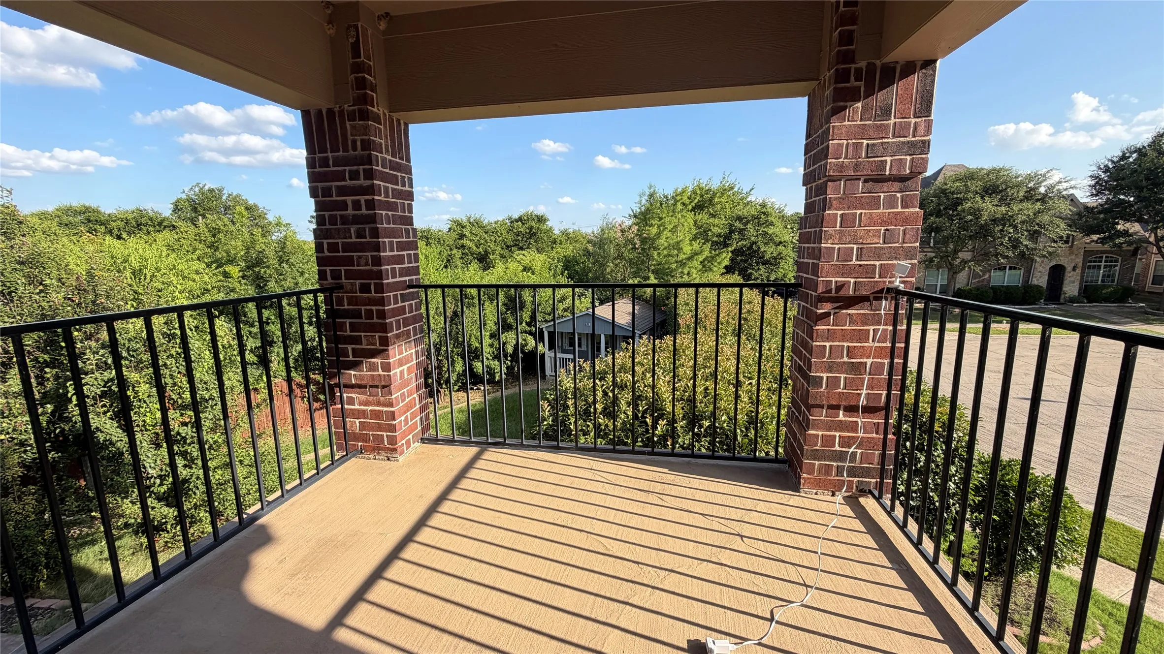 Single Family Residence For Rent in Tarrant County , 6728 S Fork Drive, North Richland Hills, Texas 76182, 6 Bedrooms, 5 Bathrooms, 3 Garage spaces, 4,593 Sqft, built in 2012, Price $4,700, mls#21314611, Real Estate Agent in North Richland Hills, Homes For Rent in Tarrant county, Homes For Rent in North Richland Hills, Realtor in North Richland Hills Texas, Real Estate Brokerage Independent Realty Texas, Luminita Cordes Realtor