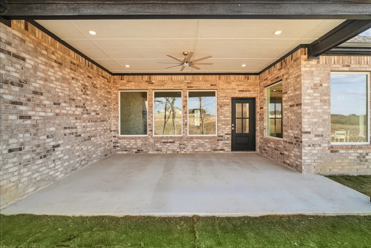 Single Family Residence For Sale in Parker County , 340 Slimp Bluff, Azle, Texas 76020, 4 Bedroom, 3 Bathroom, 2 Garage spaces, 2,368 Sqft, built in 2026, mls#21314131, Real Estate Agent in Azle, Homes For Sale in Parker county, Homes For Sale in Azle, Realtor in Azle Texas, Real Estate Brokerage Independent Realty Texas, Luminita Cordes Realtor
