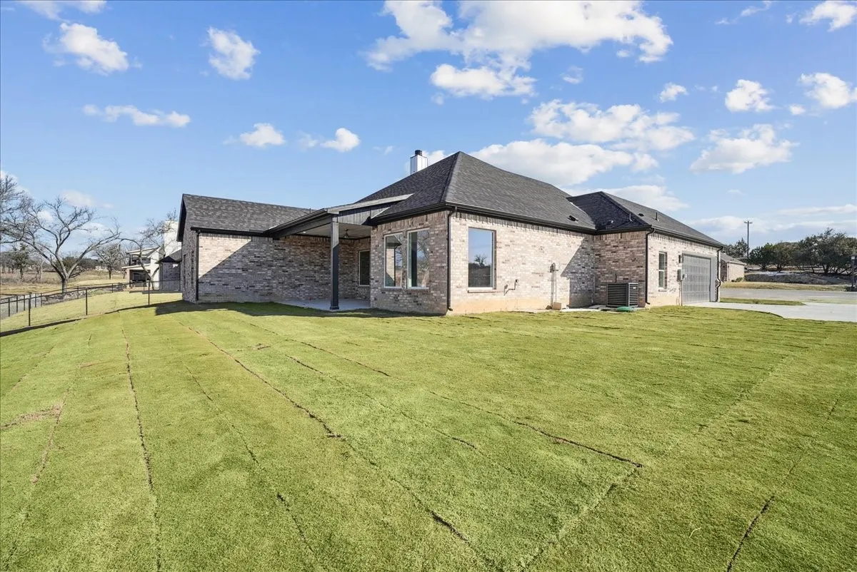 Single Family Residence For Sale in Parker County , 340 Slimp Bluff, Azle, Texas 76020, 4 Bedroom, 3 Bathroom, 2 Garage spaces, 2,368 Sqft, built in 2026, mls#21314131, Real Estate Agent in Azle, Homes For Sale in Parker county, Homes For Sale in Azle, Realtor in Azle Texas, Real Estate Brokerage Independent Realty Texas, Luminita Cordes Realtor