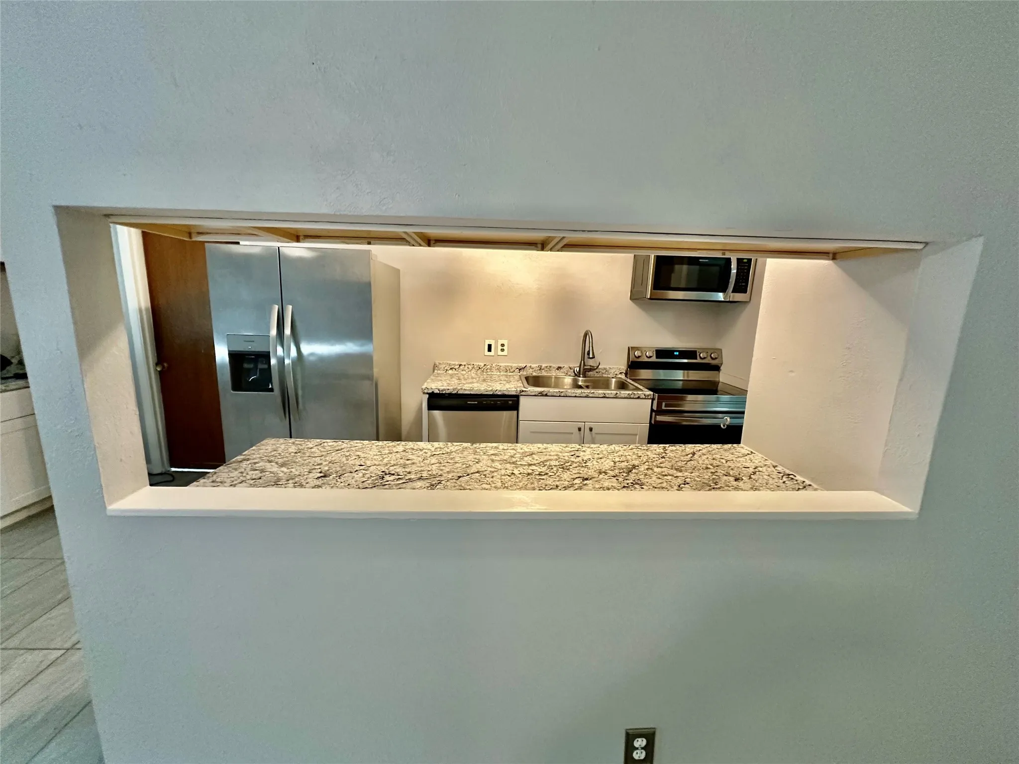 Single Family Residence For Sale in Dallas County , 1110 Barclay Drive, Mesquite, Texas 75149, 3 Bedroom, 2 Bathroom, 1 Garage spaces, 1,250 Sqft, built in 1965, mls#21311837, Real Estate Agent in Mesquite, Homes For Sale in Dallas county, Homes For Sale in Mesquite, Realtor in Mesquite Texas, Real Estate Brokerage Independent Realty Texas, Luminita Cordes Realtor
