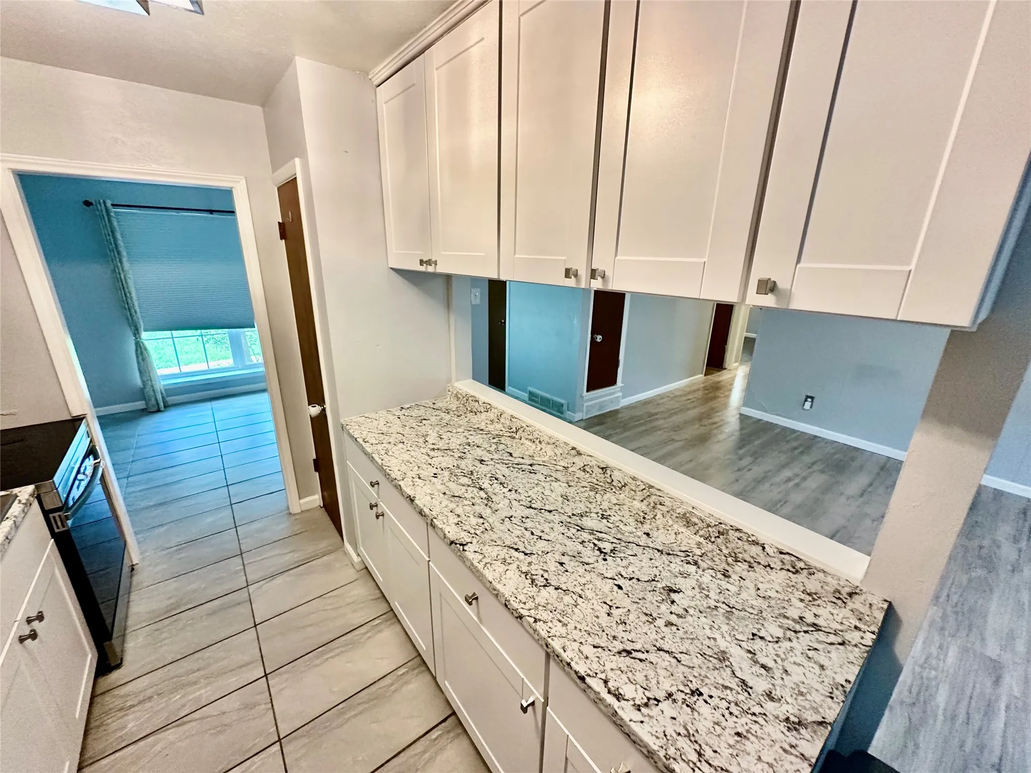 Single Family Residence For Sale in Dallas County , 1110 Barclay Drive, Mesquite, Texas 75149, 3 Bedroom, 2 Bathroom, 1 Garage spaces, 1,250 Sqft, built in 1965, mls#21311837, Real Estate Agent in Mesquite, Homes For Sale in Dallas county, Homes For Sale in Mesquite, Realtor in Mesquite Texas, Real Estate Brokerage Independent Realty Texas, Luminita Cordes Realtor