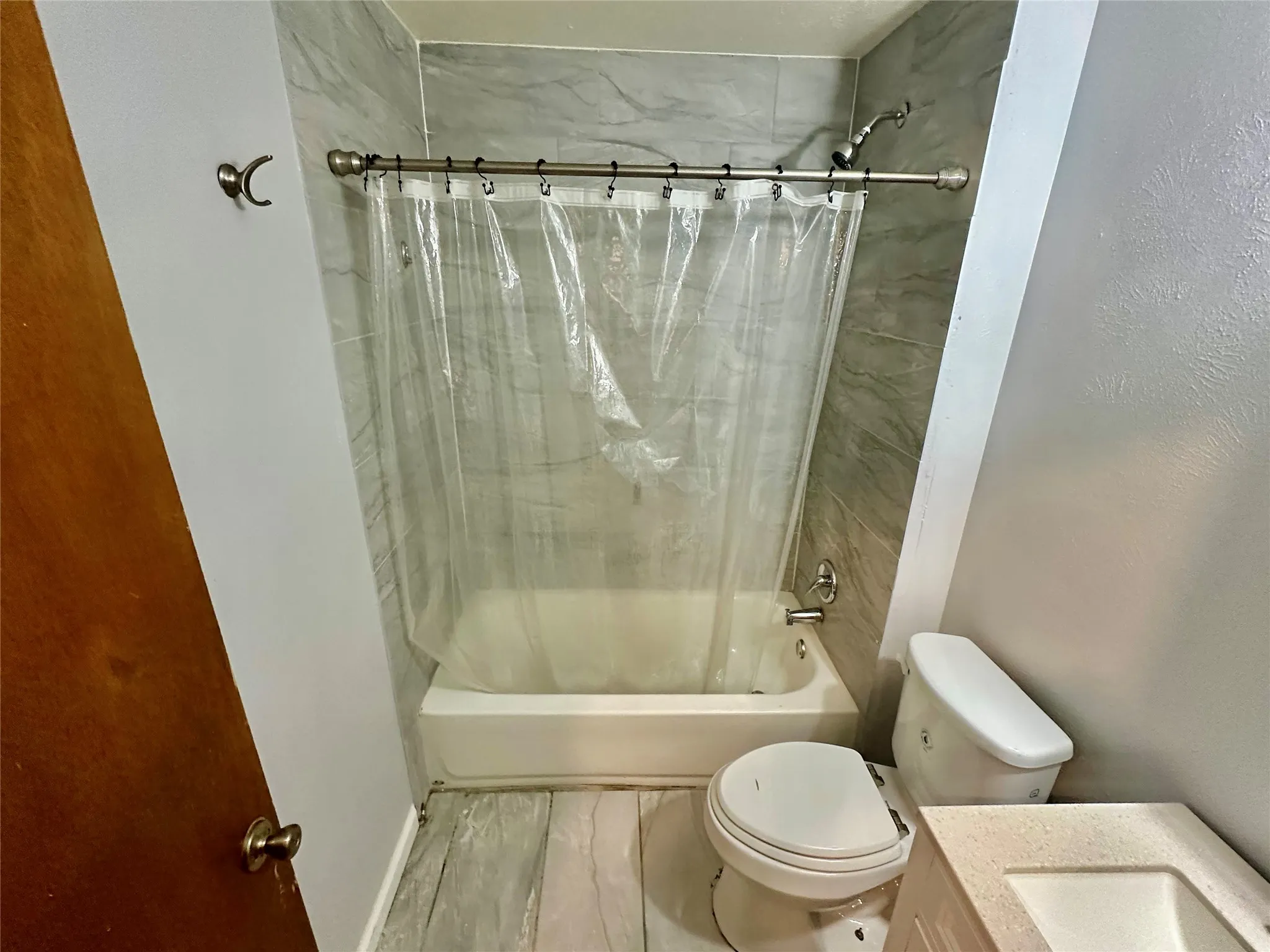 Single Family Residence For Sale in Dallas County , 1110 Barclay Drive, Mesquite, Texas 75149, 3 Bedroom, 2 Bathroom, 1 Garage spaces, 1,250 Sqft, built in 1965, mls#21311837, Real Estate Agent in Mesquite, Homes For Sale in Dallas county, Homes For Sale in Mesquite, Realtor in Mesquite Texas, Real Estate Brokerage Independent Realty Texas, Luminita Cordes Realtor