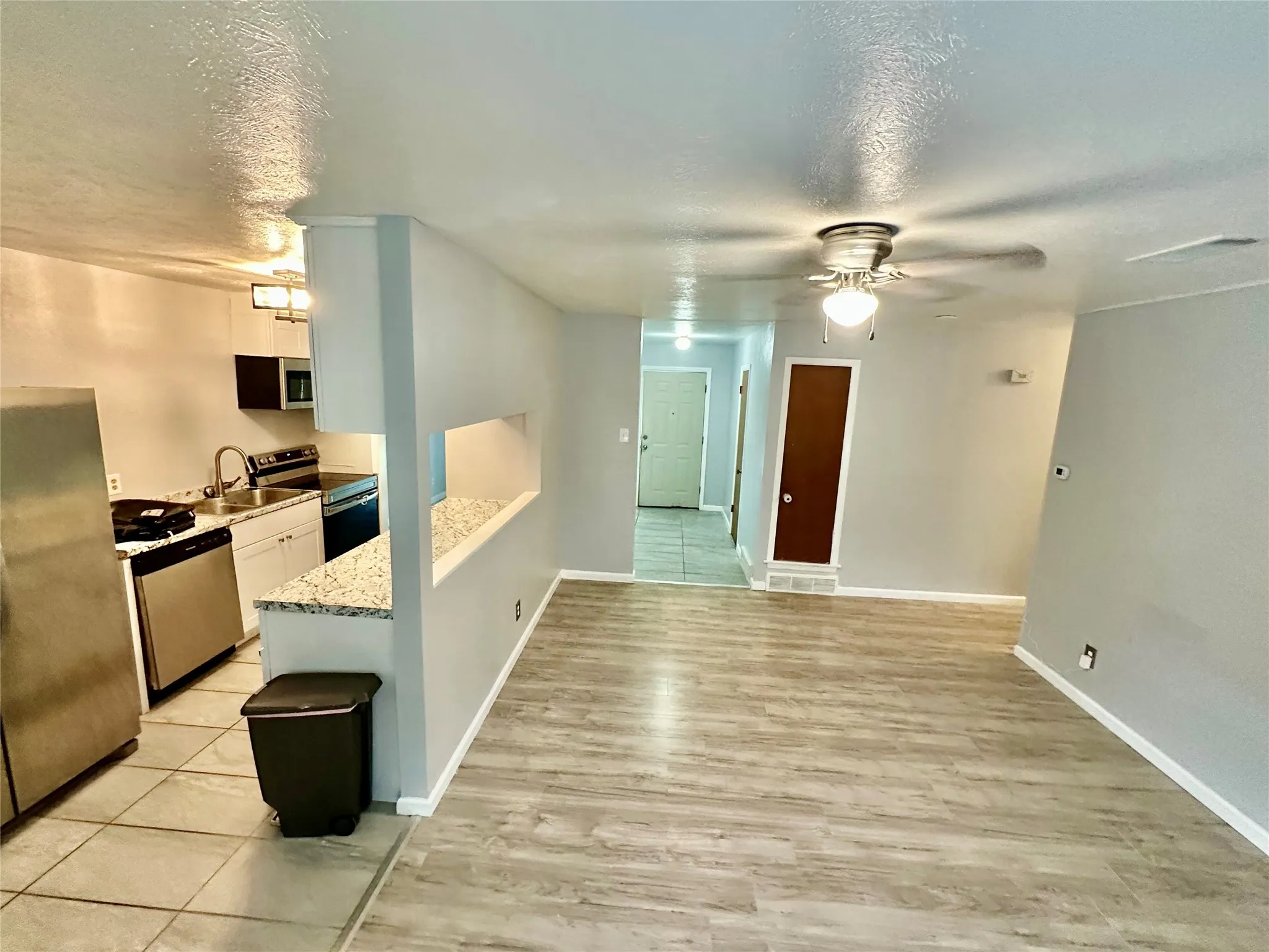 Single Family Residence For Sale in Dallas County , 1110 Barclay Drive, Mesquite, Texas 75149, 3 Bedroom, 2 Bathroom, 1 Garage spaces, 1,250 Sqft, built in 1965, mls#21311837, Real Estate Agent in Mesquite, Homes For Sale in Dallas county, Homes For Sale in Mesquite, Realtor in Mesquite Texas, Real Estate Brokerage Independent Realty Texas, Luminita Cordes Realtor