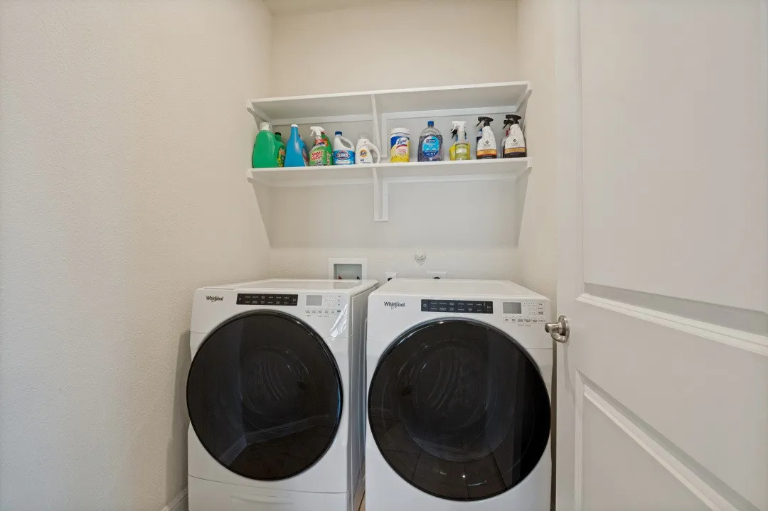 Single Family Residence For Sale in Ellis County , 2619 Sunburst Drive, Glenn Heights, Texas 75154, 3 Bedroom, 2 Bathroom, 2 Garage spaces, 2,145 Sqft, built in 2019, mls#21314357, Real Estate Agent in Glenn Heights, Homes For Sale in Ellis county, Homes For Sale in Glenn Heights, Realtor in Glenn Heights Texas, Real Estate Brokerage Independent Realty Texas, Luminita Cordes Realtor