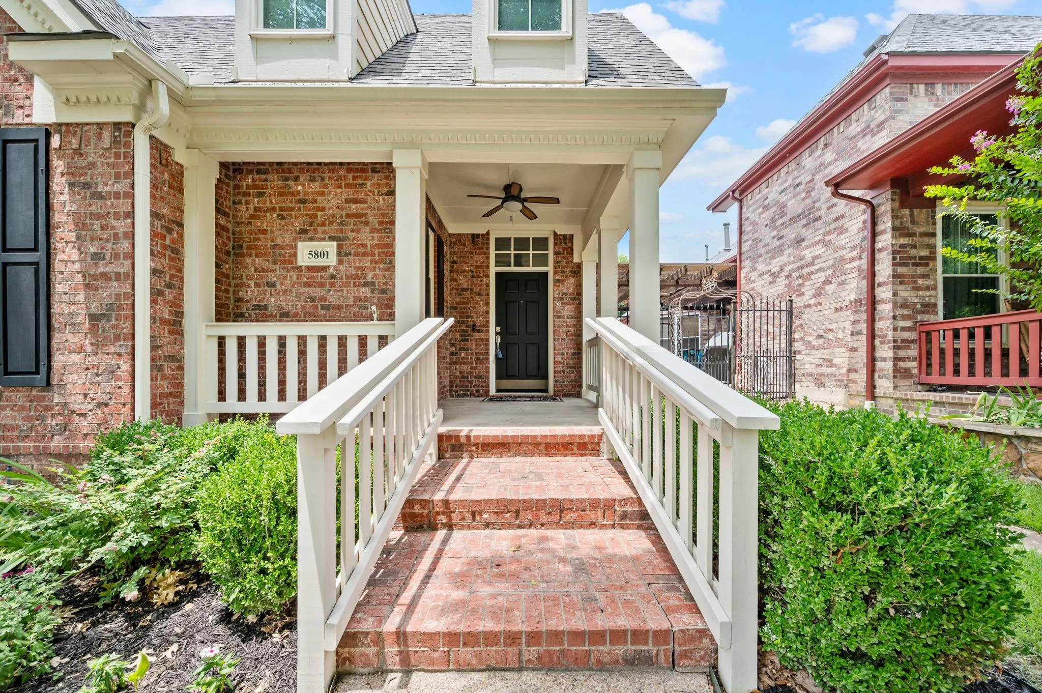 Enjoy Getting to Know Your Neighbors on Your Pretty Front​​‌​​​​‌​​‌‌​‌‌​​​‌‌​‌​‌​‌​​​‌​​ Porch