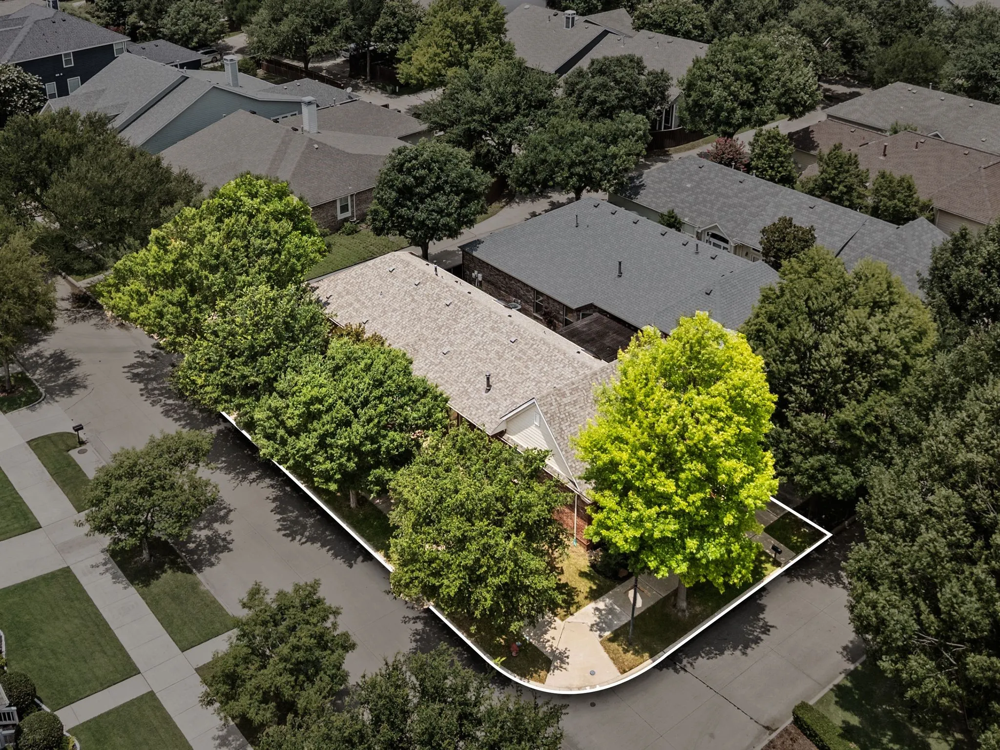 Amazing Corner Lot Facing the Gazebo Park